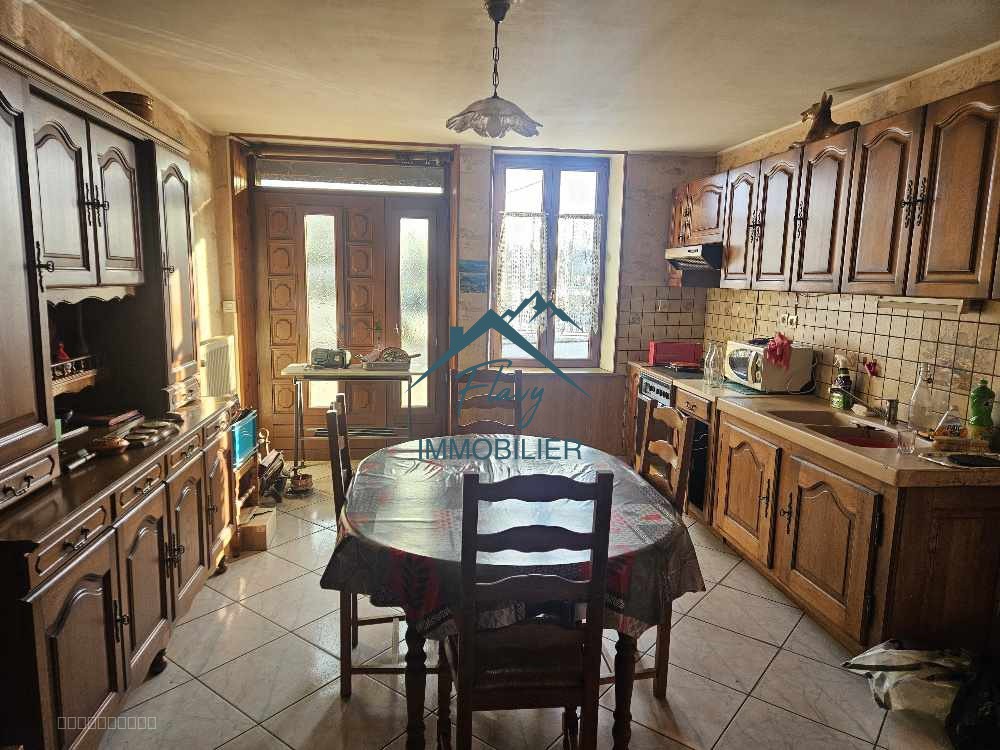 Maison avec appartement indépendant et grand garage d'env. 80m2 sur sol — photo 6