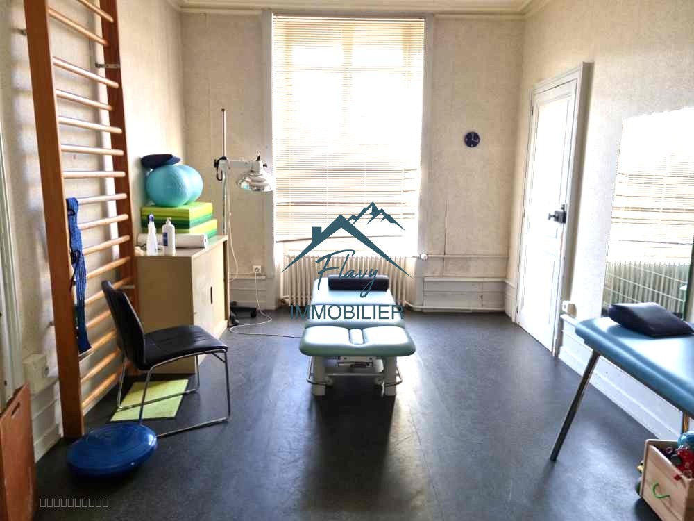 Immeuble en hyper centre de Bruyères — photo 6