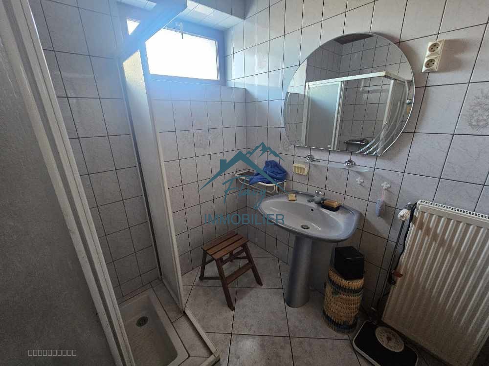 Maison avec appartement indépendant et grand garage d'env. 80m2 sur sol — photo 16