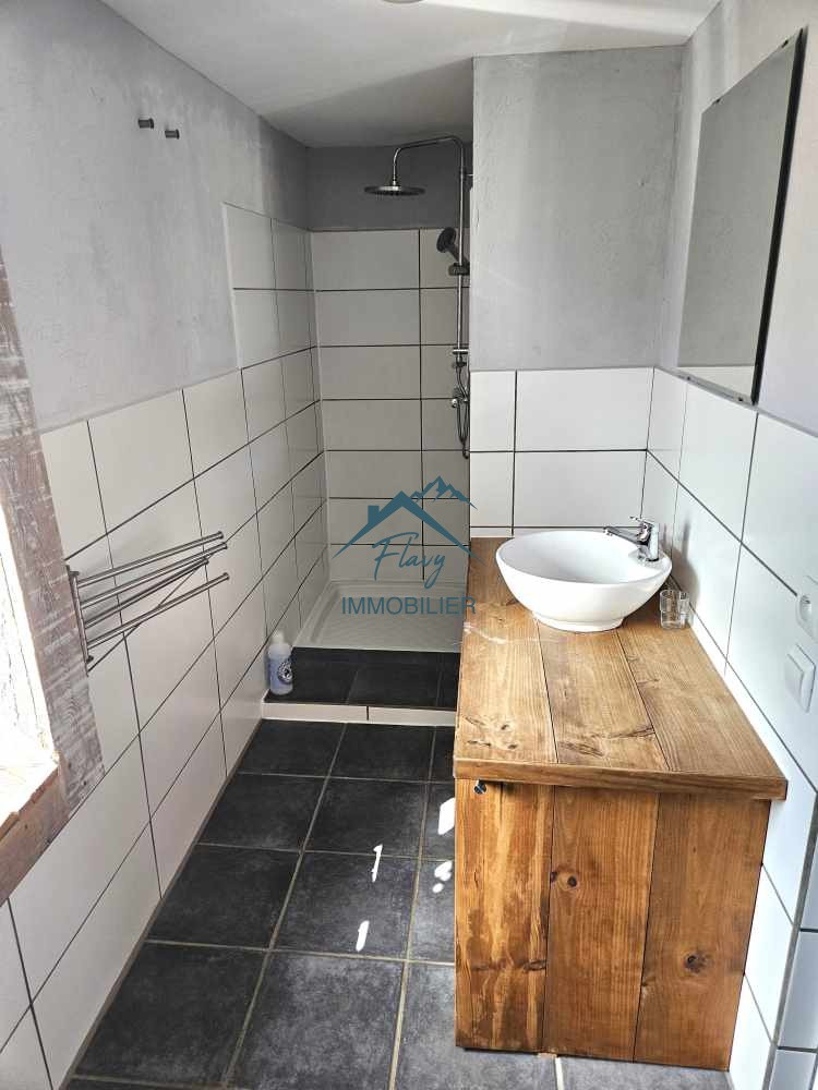 Propriété avec gîte et dépendances — photo 14