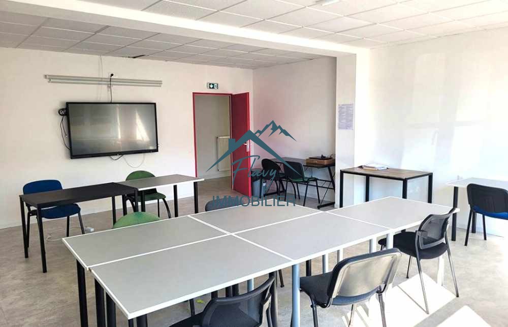 Bureaux et espaces professionnels 220m2 - Julienrupt — photo 3
