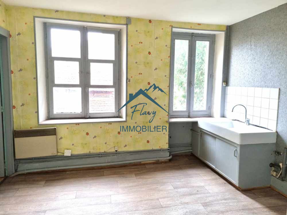 Immeuble en hyper centre de Bruyères — photo 10