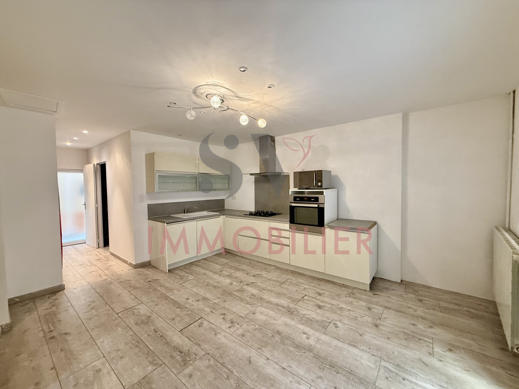 MAISON DE VILLE T5 AVEC TERRASSE TROPEZIENNE- VILLENEUVE LES BEZIERS — photo 4