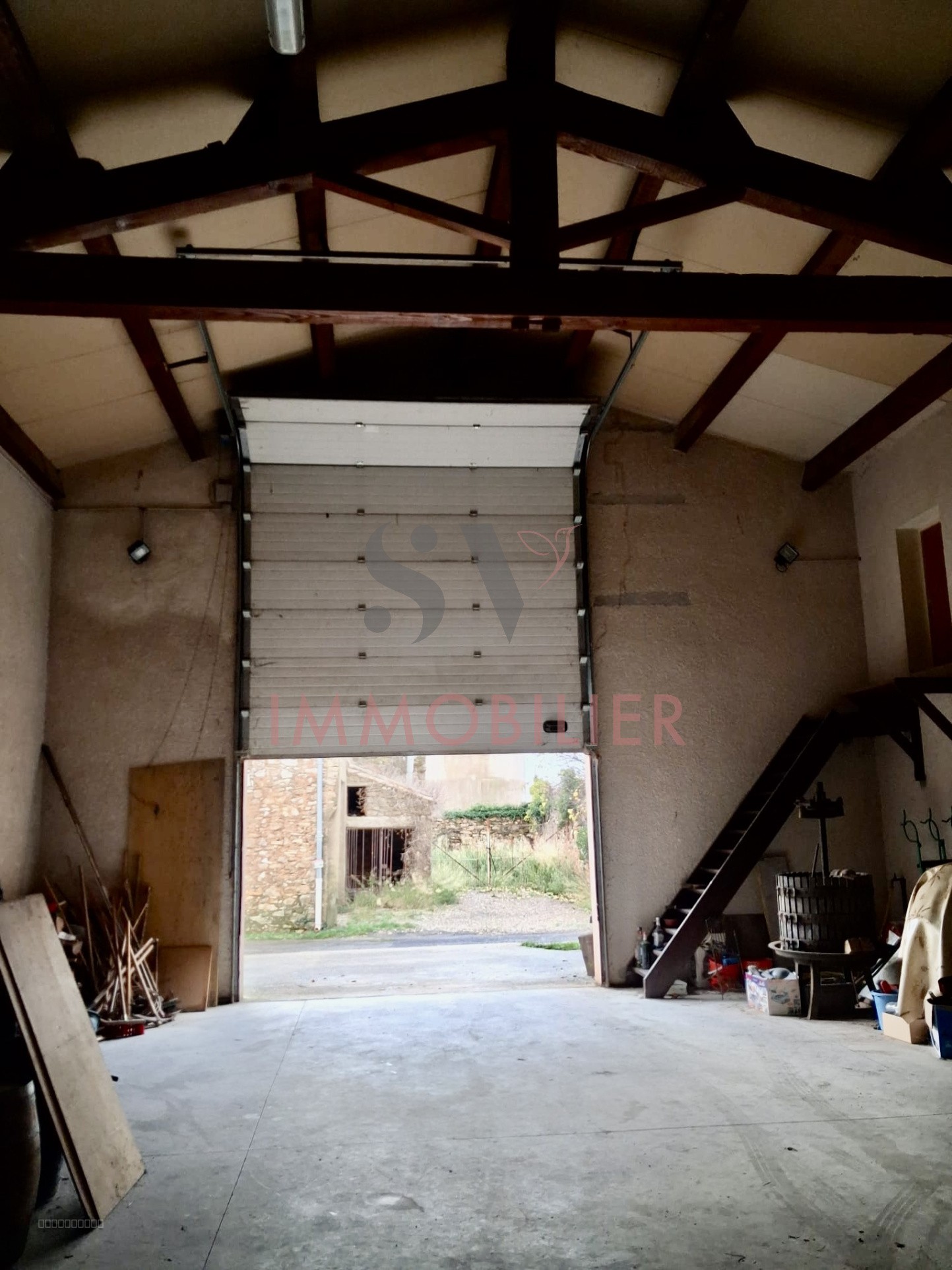 HANGAR 250M2 - Fort potentiel de transformation   Cadre campagne — photo 2
