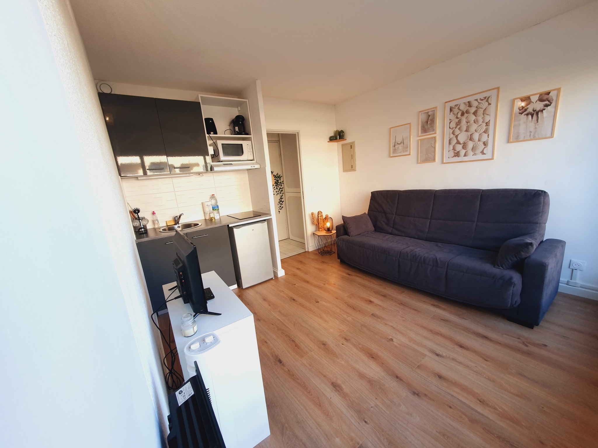 La Grande Motte Studio en 1ère ligne avec terrasse. — photo 5