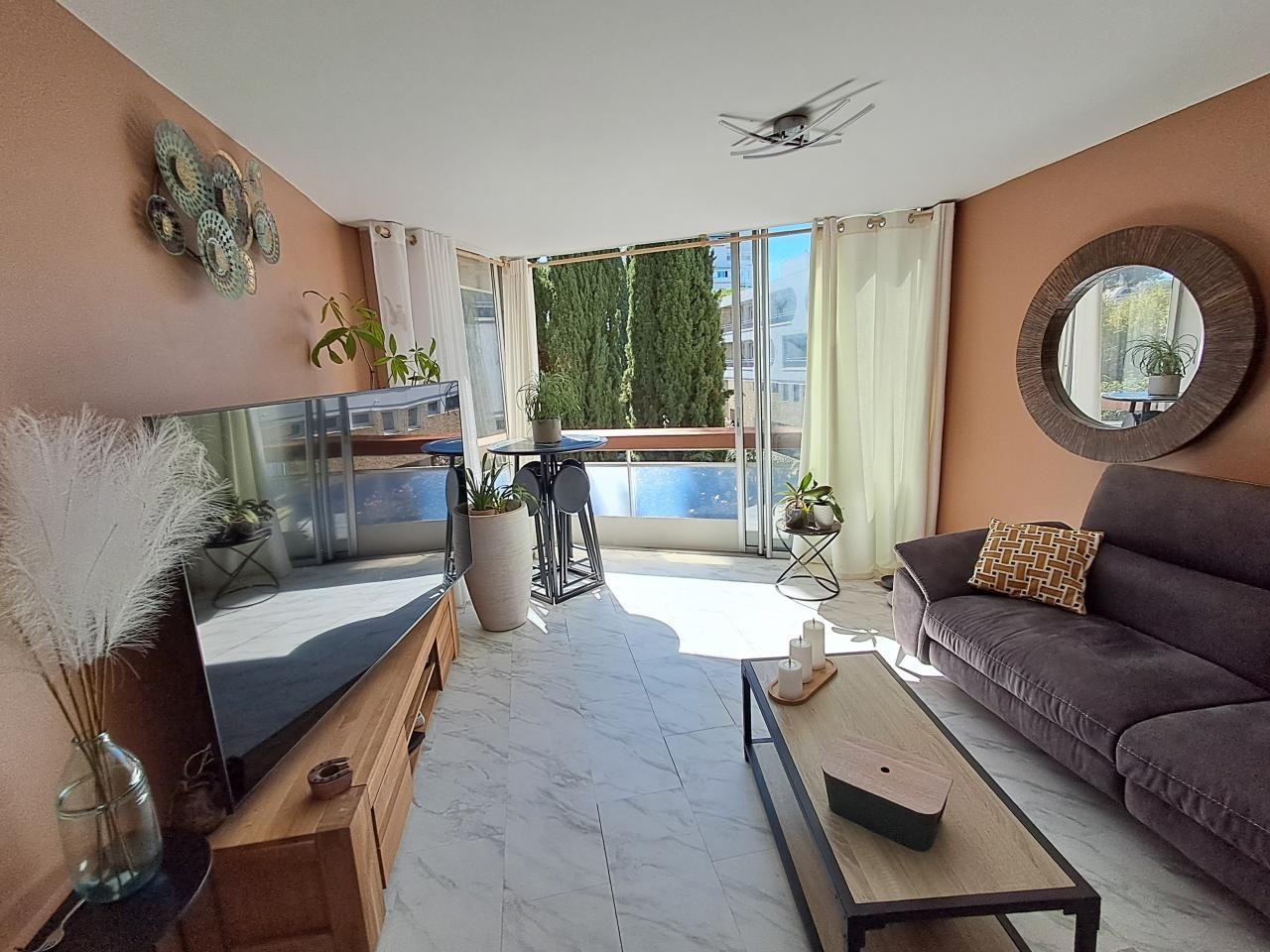Appartement type 3 traversant avec vue jardin. — photo 2
