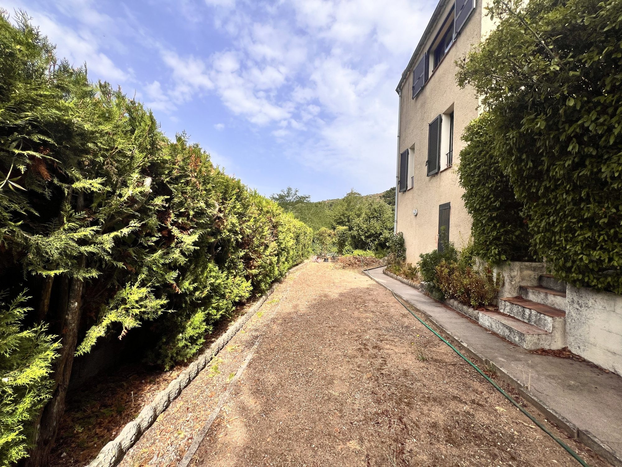 MAISON AVEC GRAND TERRAIN ALATA — photo 9