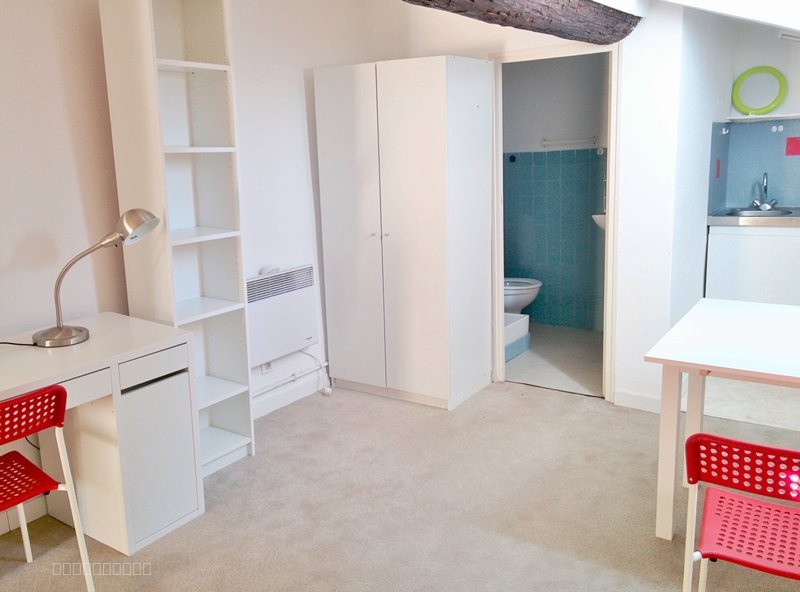 studio meublé centre Mirabeau — photo 2