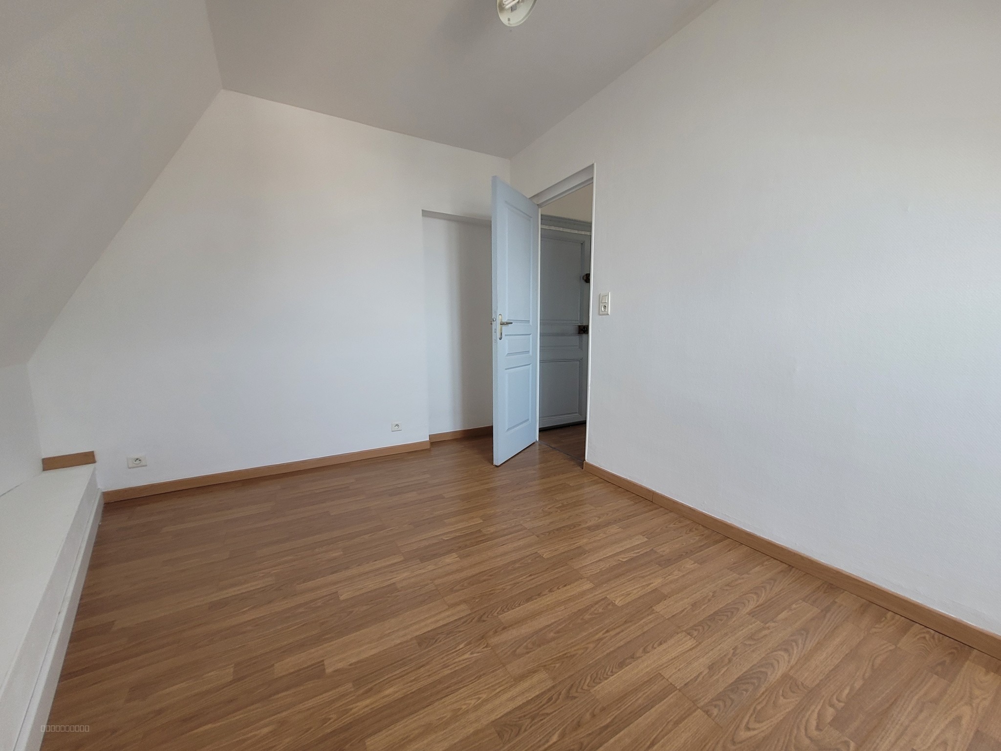 APPARTEMENT T3 - CENTRE VILLE AUNEAU — photo 8