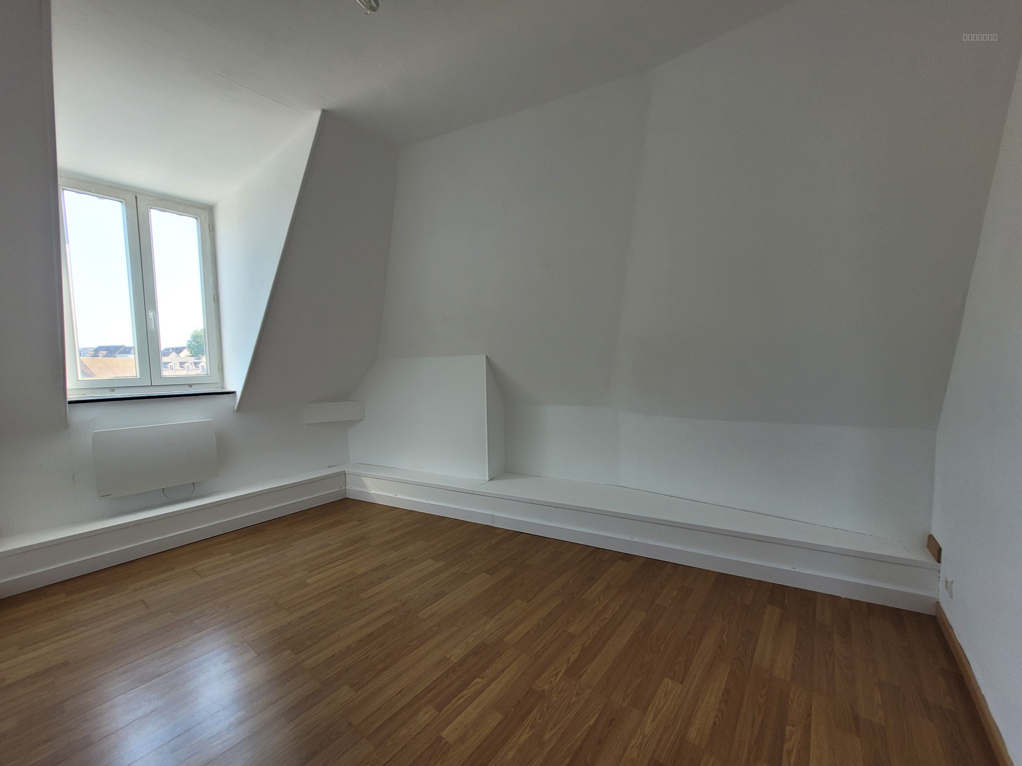 APPARTEMENT T3 - CENTRE VILLE AUNEAU — photo 9