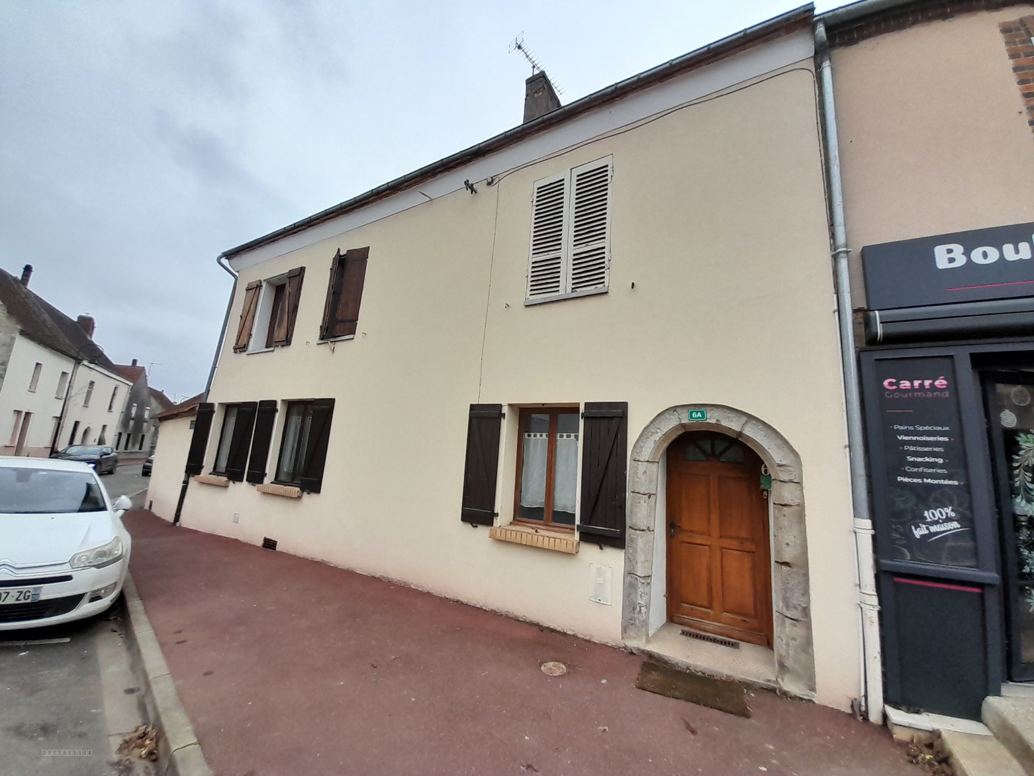IMMEUBLE DE RAPPORT 3 LOTS D'HABITATION - AUNEAU 10 MN — photo 2