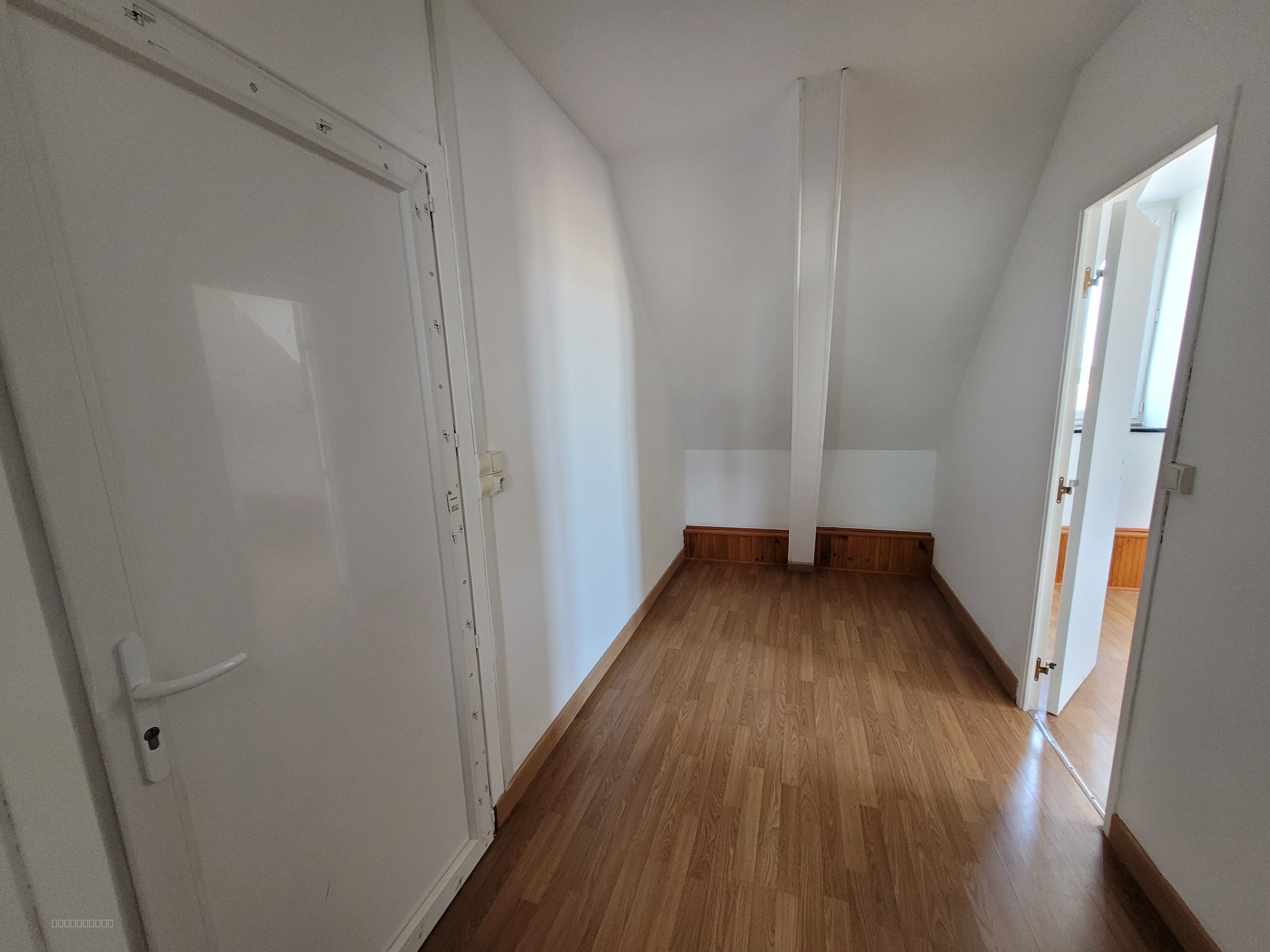 APPARTEMENT T3 - CENTRE VILLE AUNEAU — photo 4