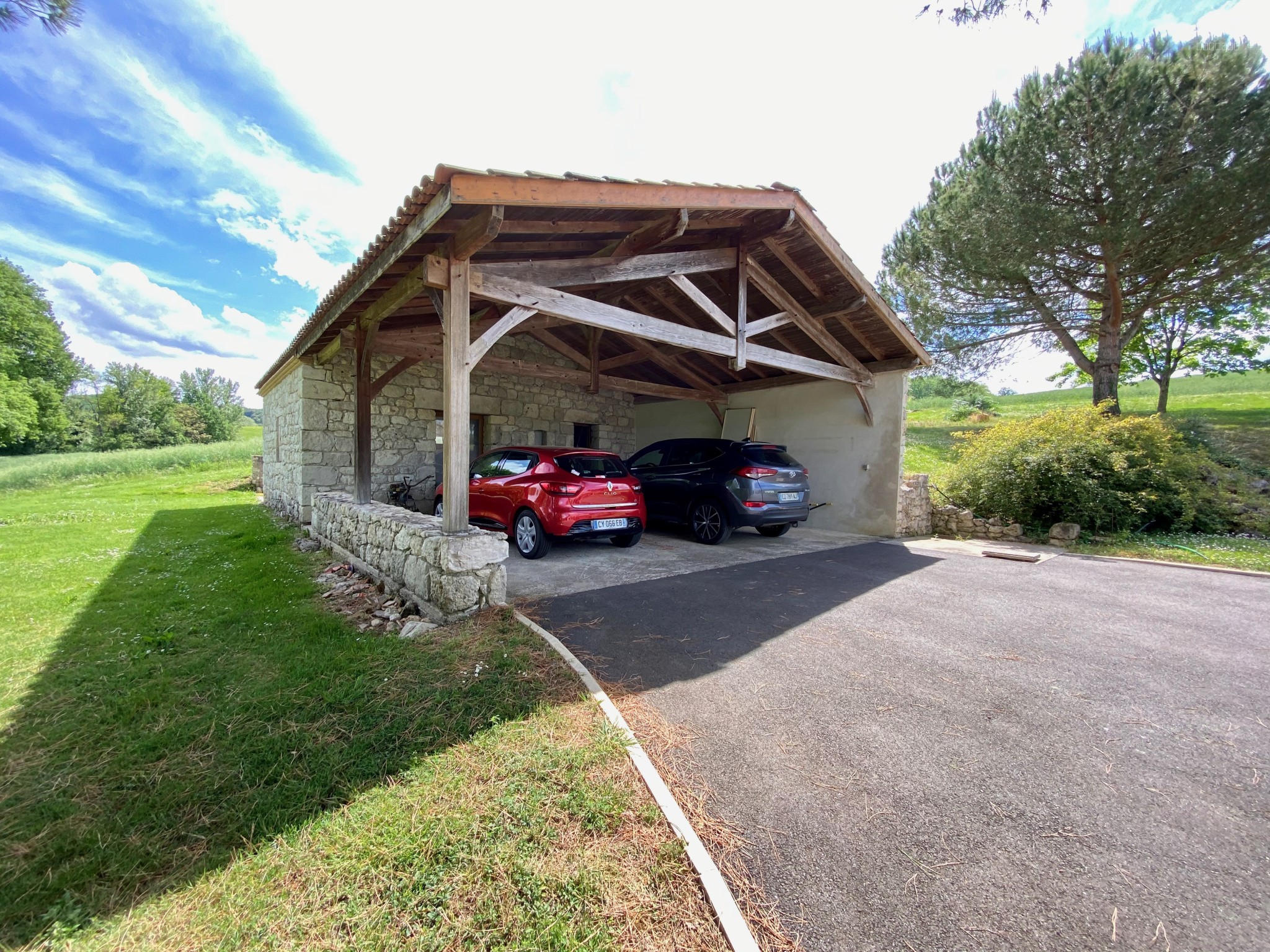 LOT ET GARONNE, PENNE D'AGENAIS Maison en pierres en campagne — photo 3