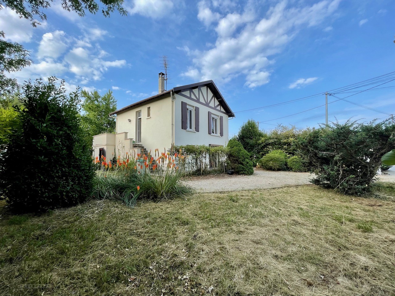 VILLENEUVE SUR LOT, maison à rénover à deux pas des commodités à pied — photo 18