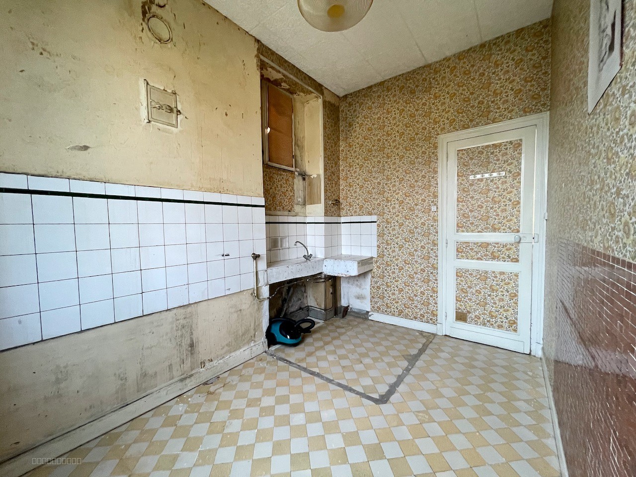 VILLENEUVE SUR LOT, maison à rénover à deux pas des commodités à pied — photo 16