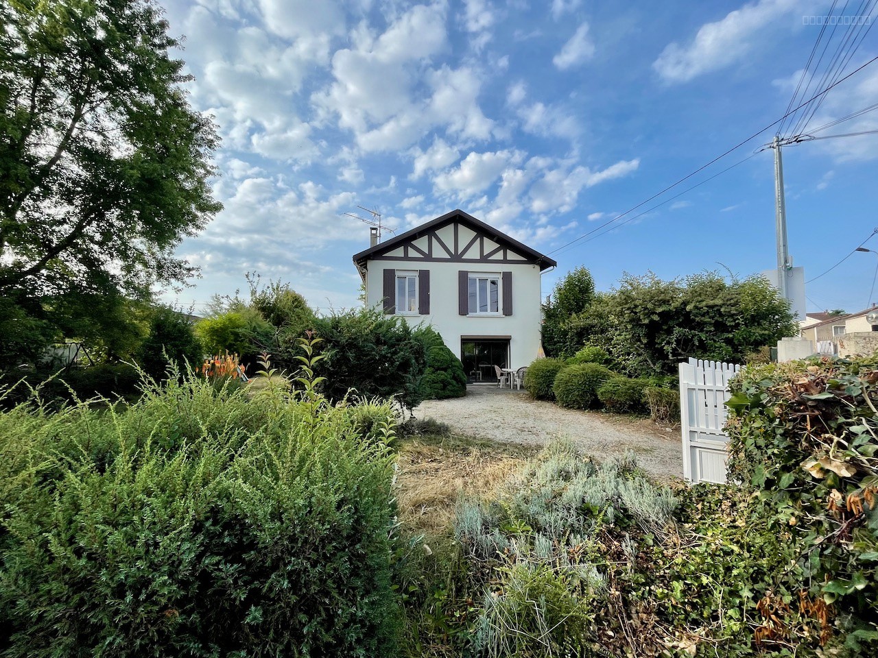 VILLENEUVE SUR LOT, maison à rénover à deux pas des commodités à pied — photo 19