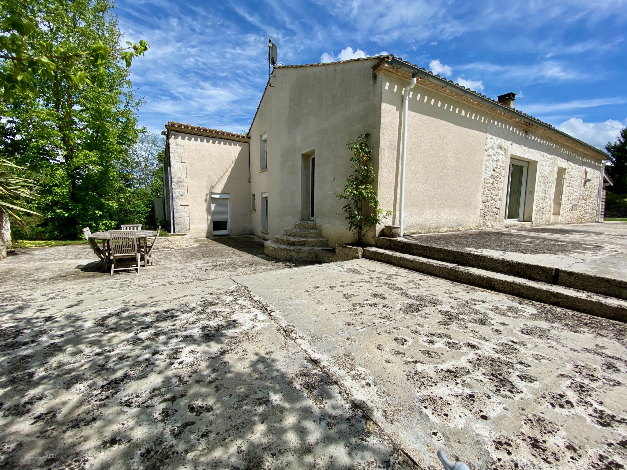LOT ET GARONNE, PENNE D'AGENAIS Maison en pierres en campagne — photo 16