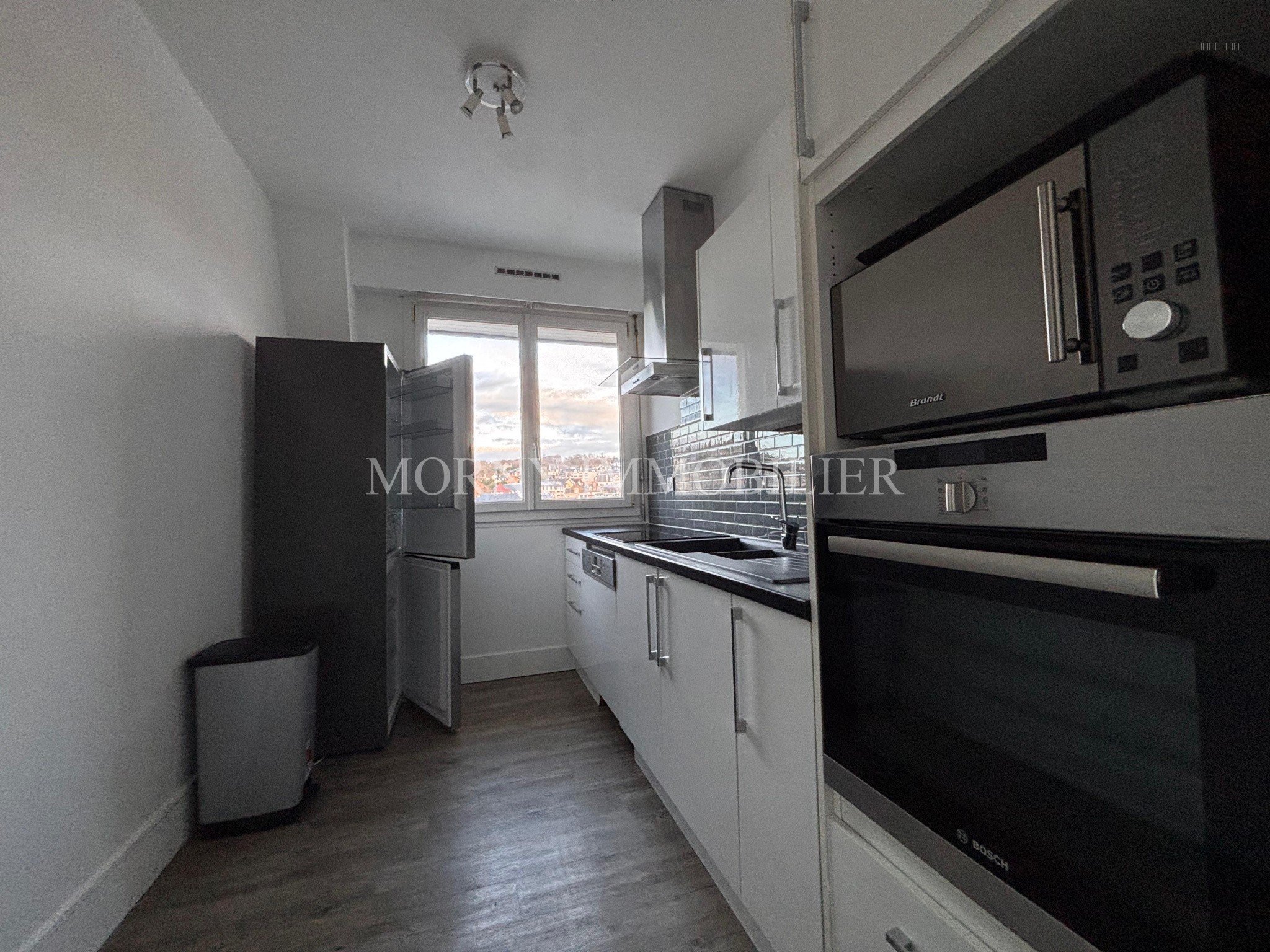 À LOUER - APPARTEMENT EN DUPLEX — photo 3