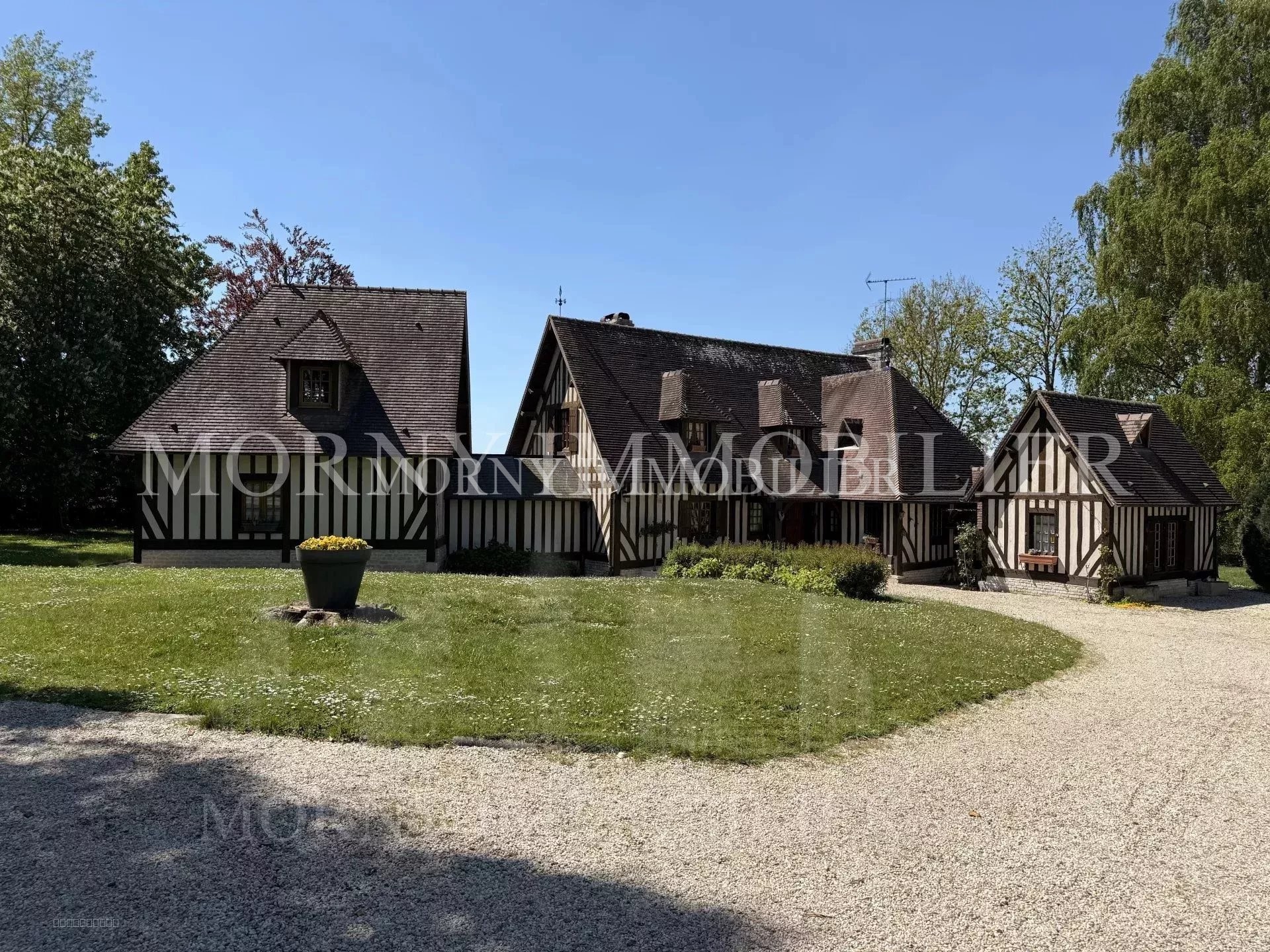 À VENDRE - MAISON ET DEPENDANCES Saint Hymer — photo 2