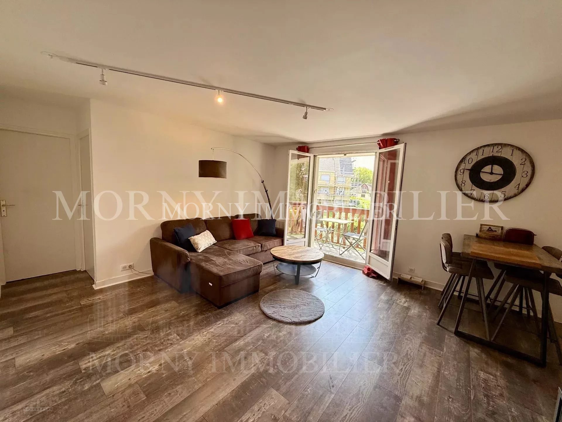 APPARTEMENT AVEC BALCON ET PARKING — photo 2