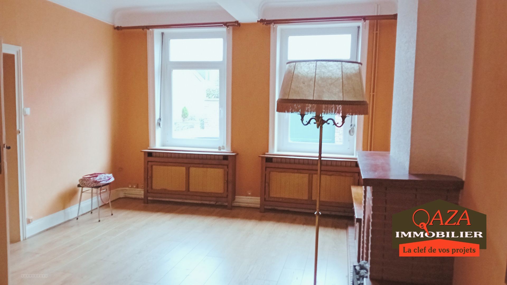 Maison ancienne double distribution au coeur du village — photo 2