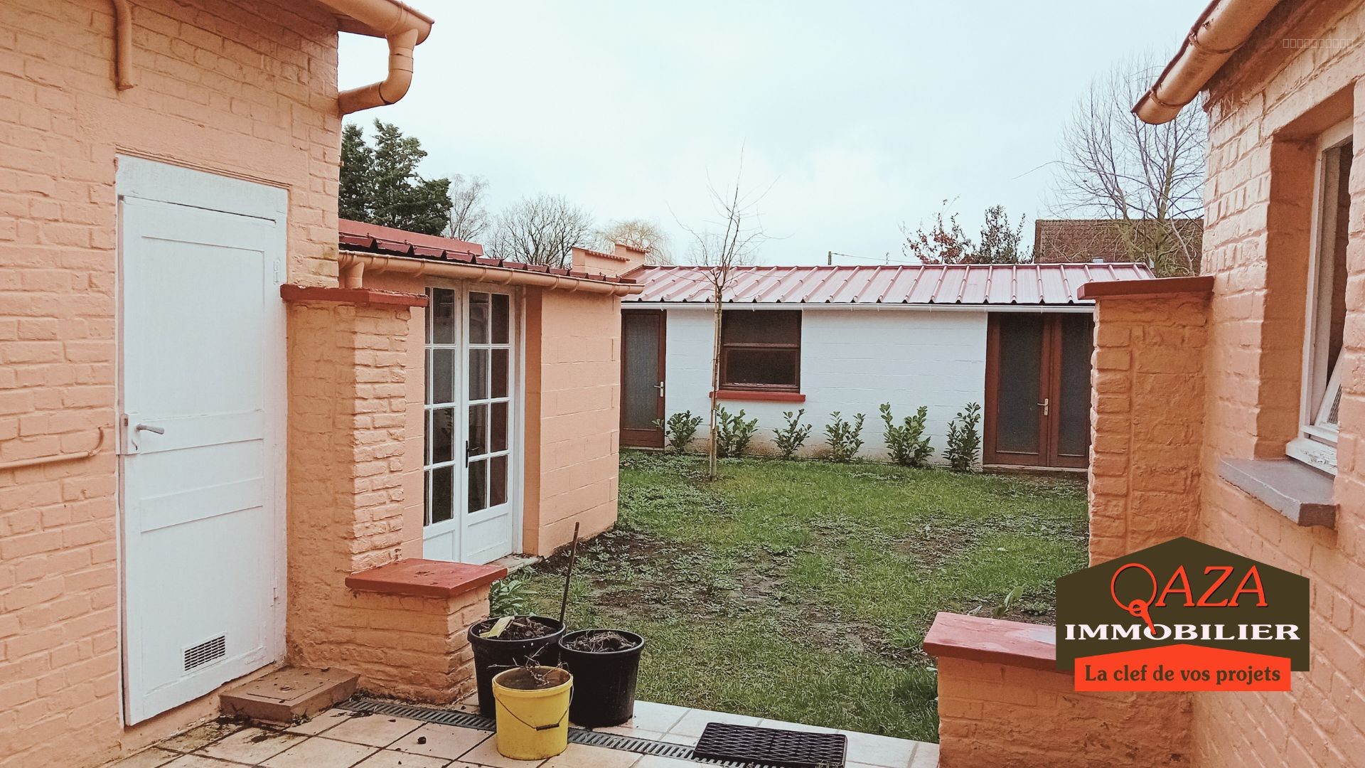 Maison ancienne double distribution au coeur du village — photo 11