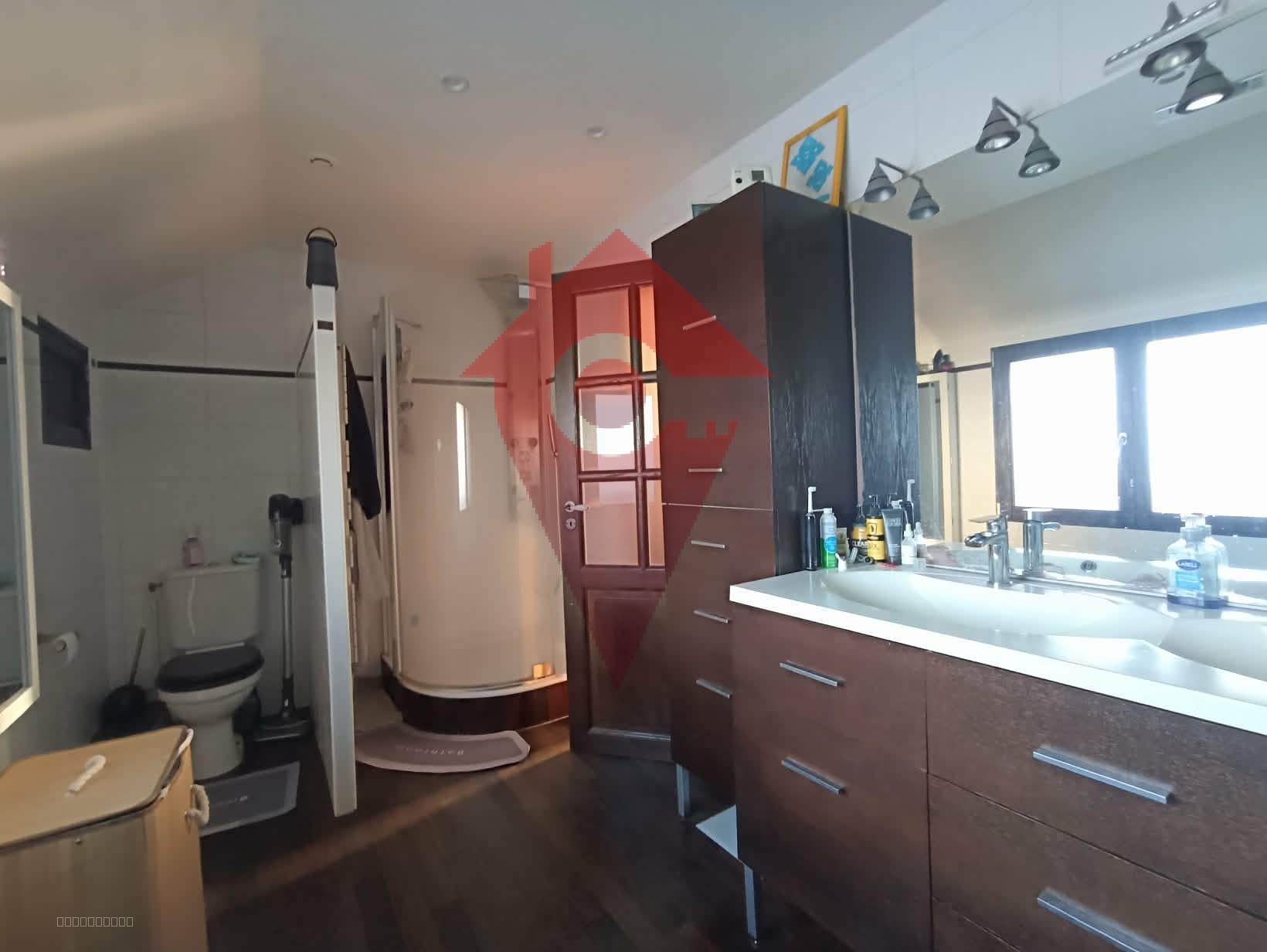 MAISON DE VILLAGE — photo 8