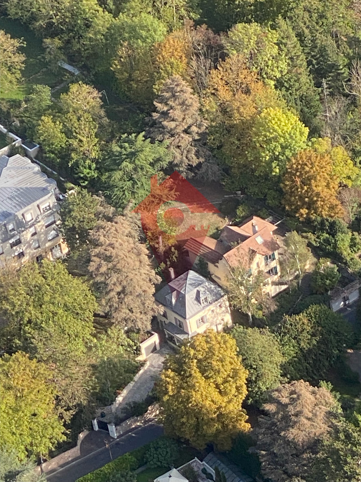 CHARME ET MODERNITE AU COEUR DE VILLENNES SUR SEINE — photo 19