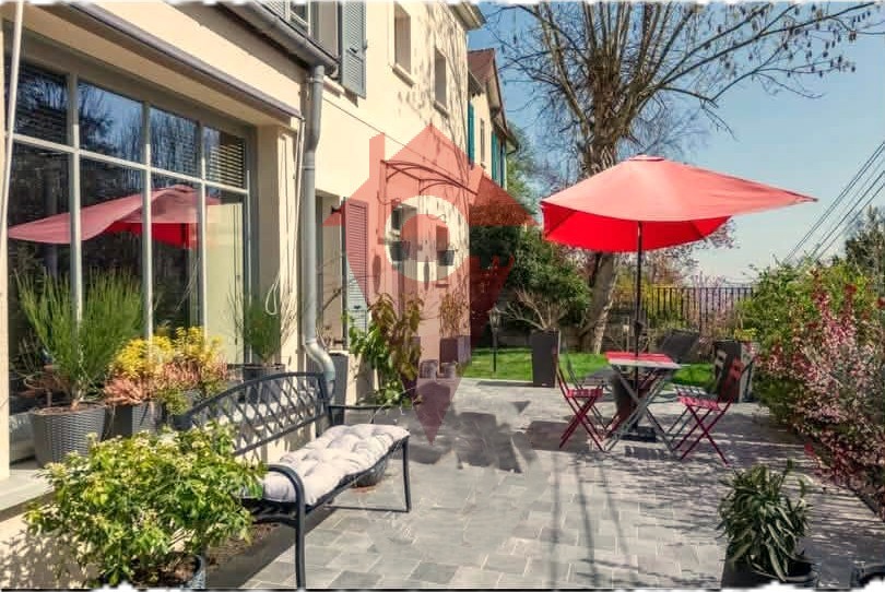 CHARME ET MODERNITE AU COEUR DE VILLENNES SUR SEINE — photo 2