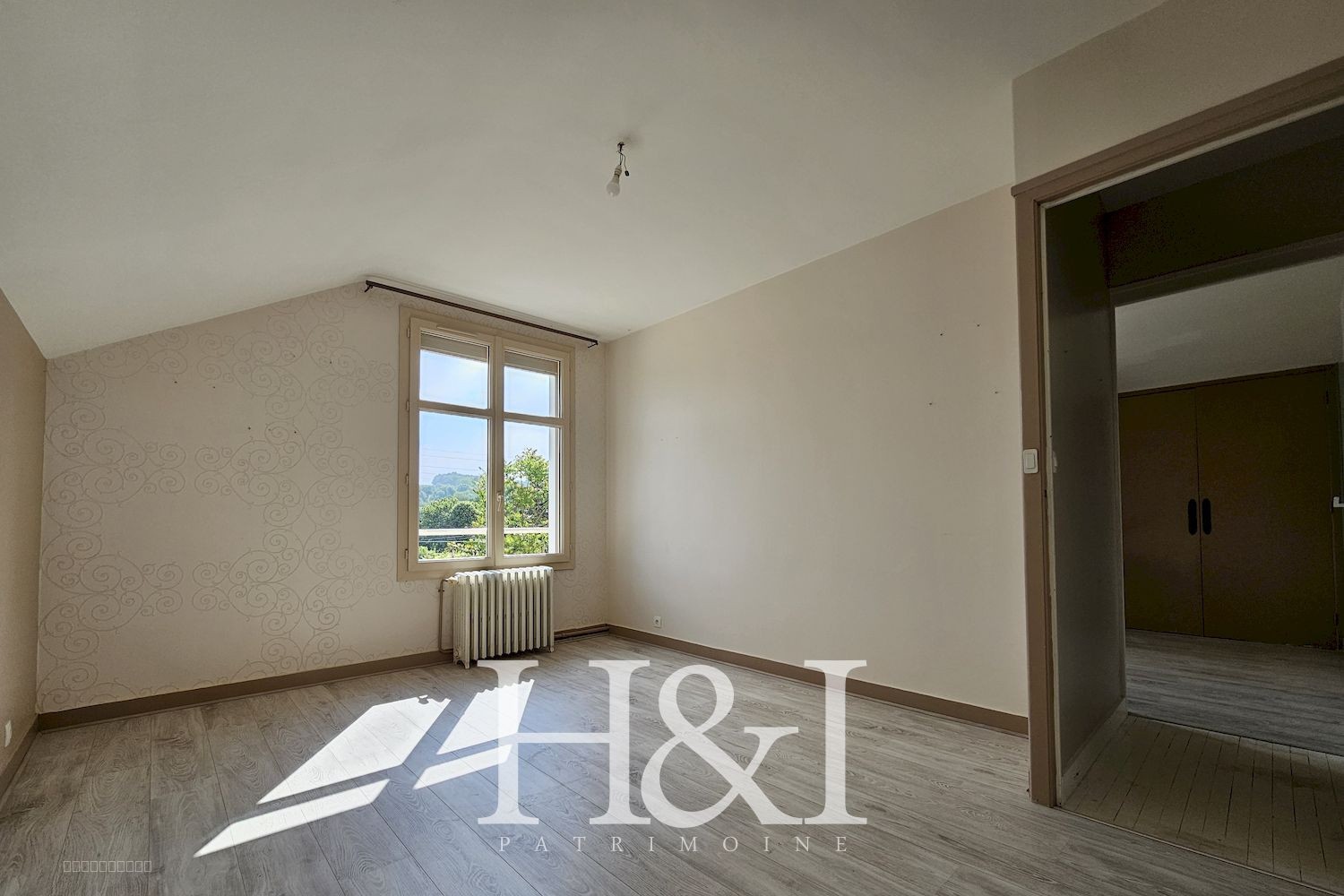 Maison 7 pièces - BONNEUIL-MATOURS — photo 12