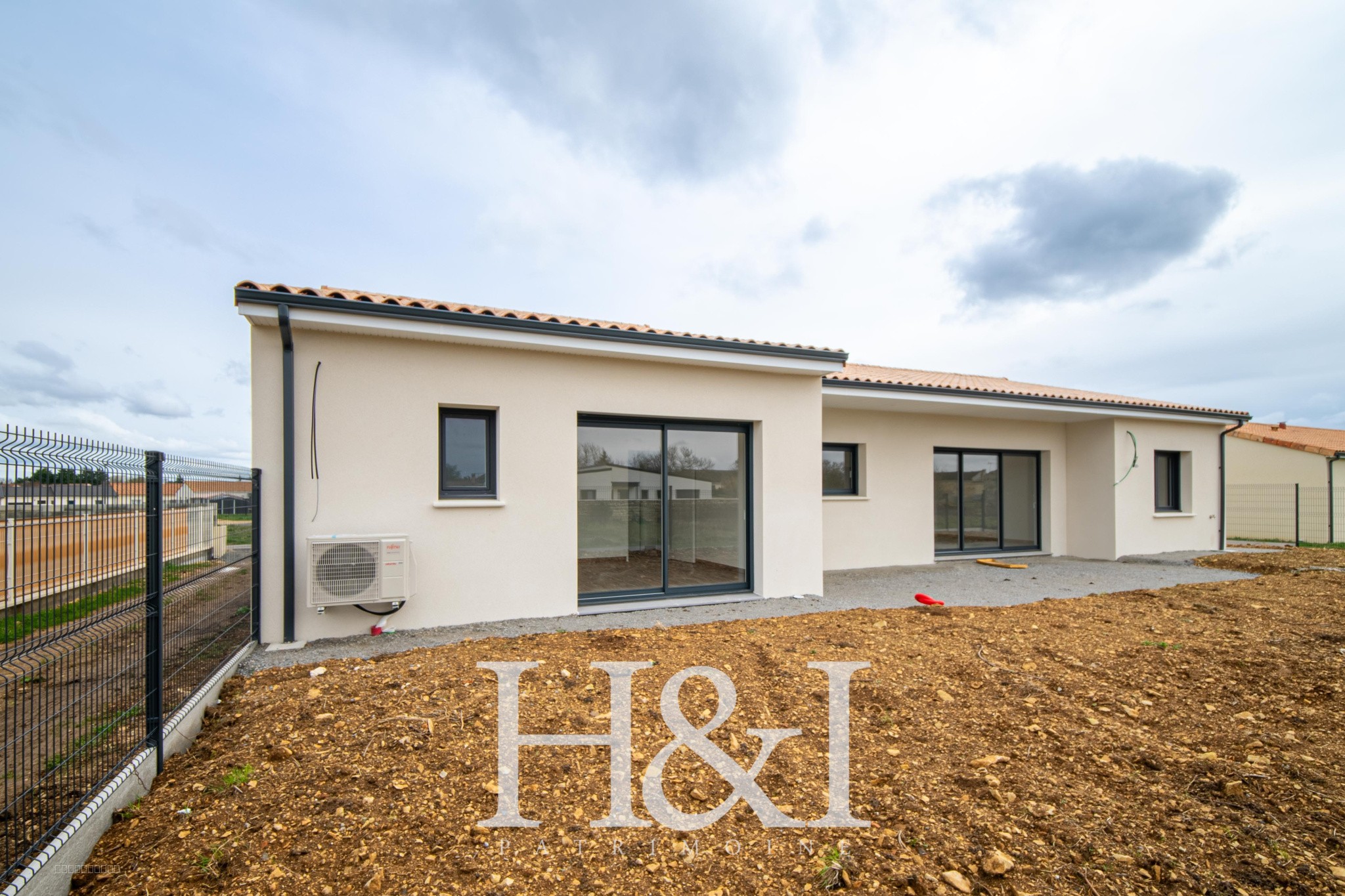 Maison 5 pièces - Neuville-de-Poitou — photo 12