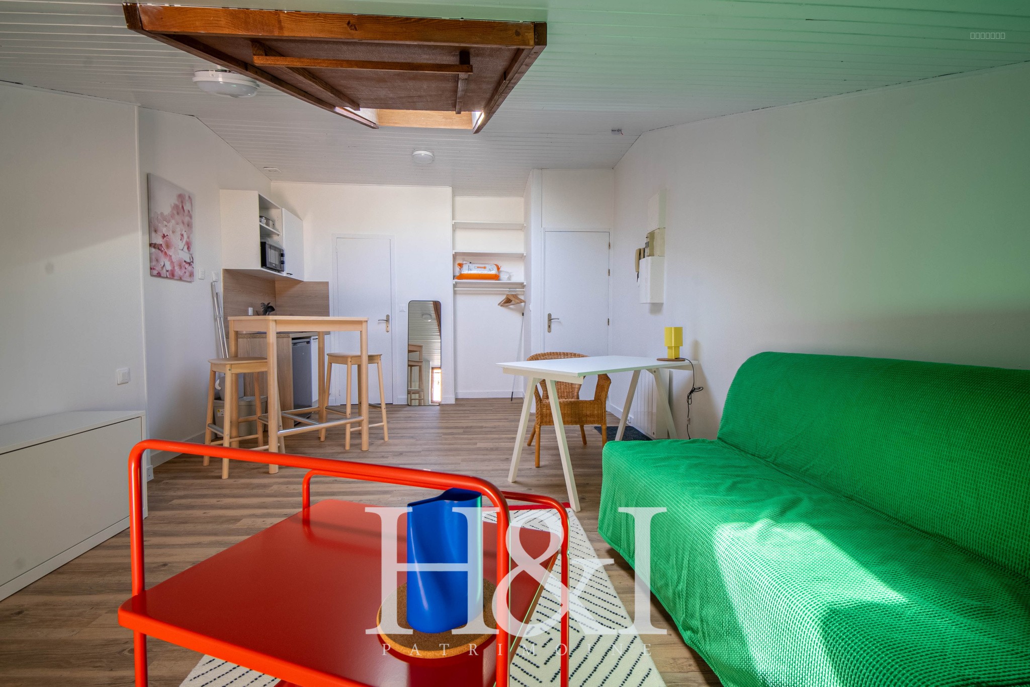 Studio mansardé, POITIERS CENTRE — photo 3
