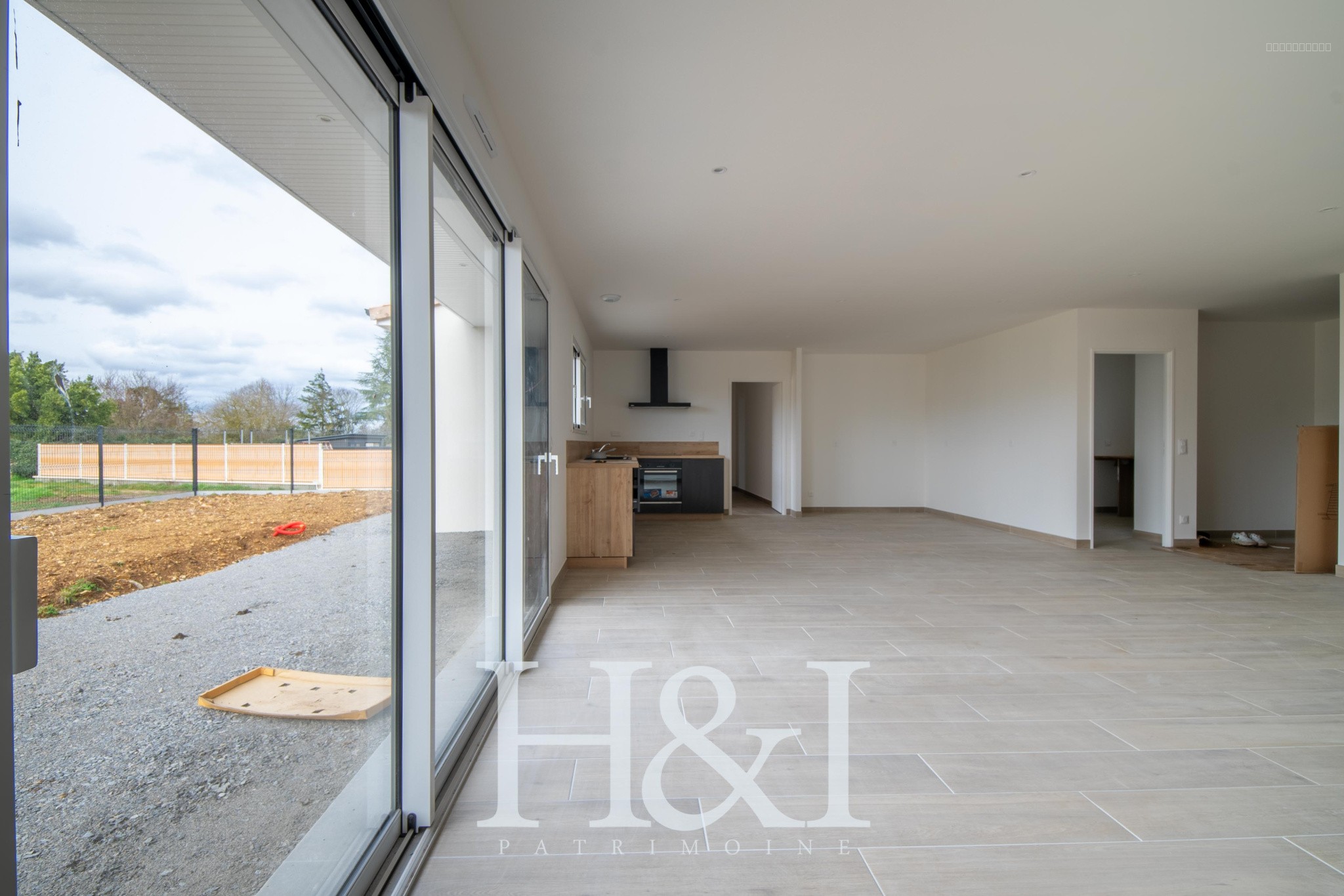 Maison 5 pièces - Neuville-de-Poitou — photo 3