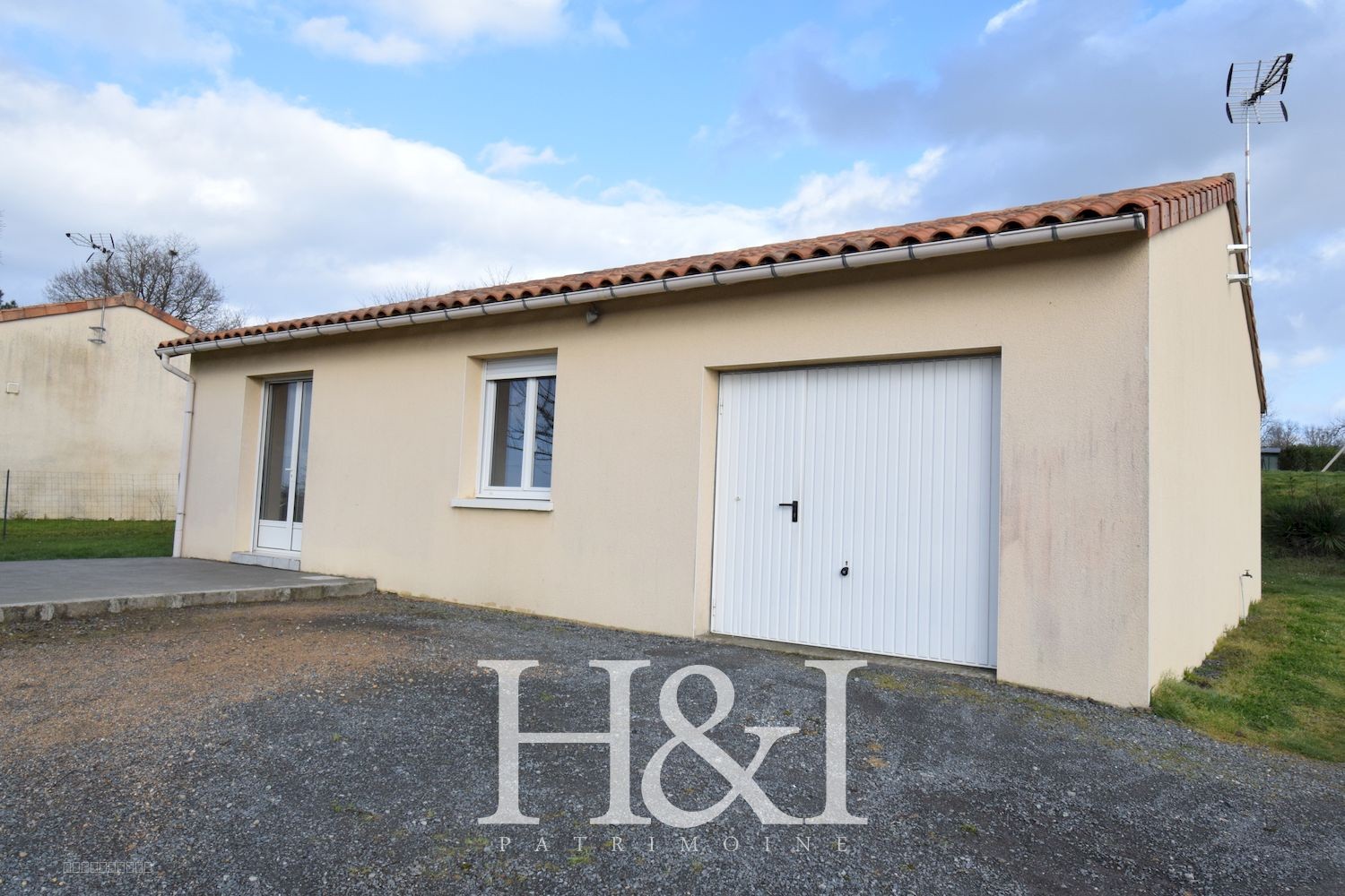 Maison plain-pied 2 pièces, L'ISLE JOURDAIN — photo 2
