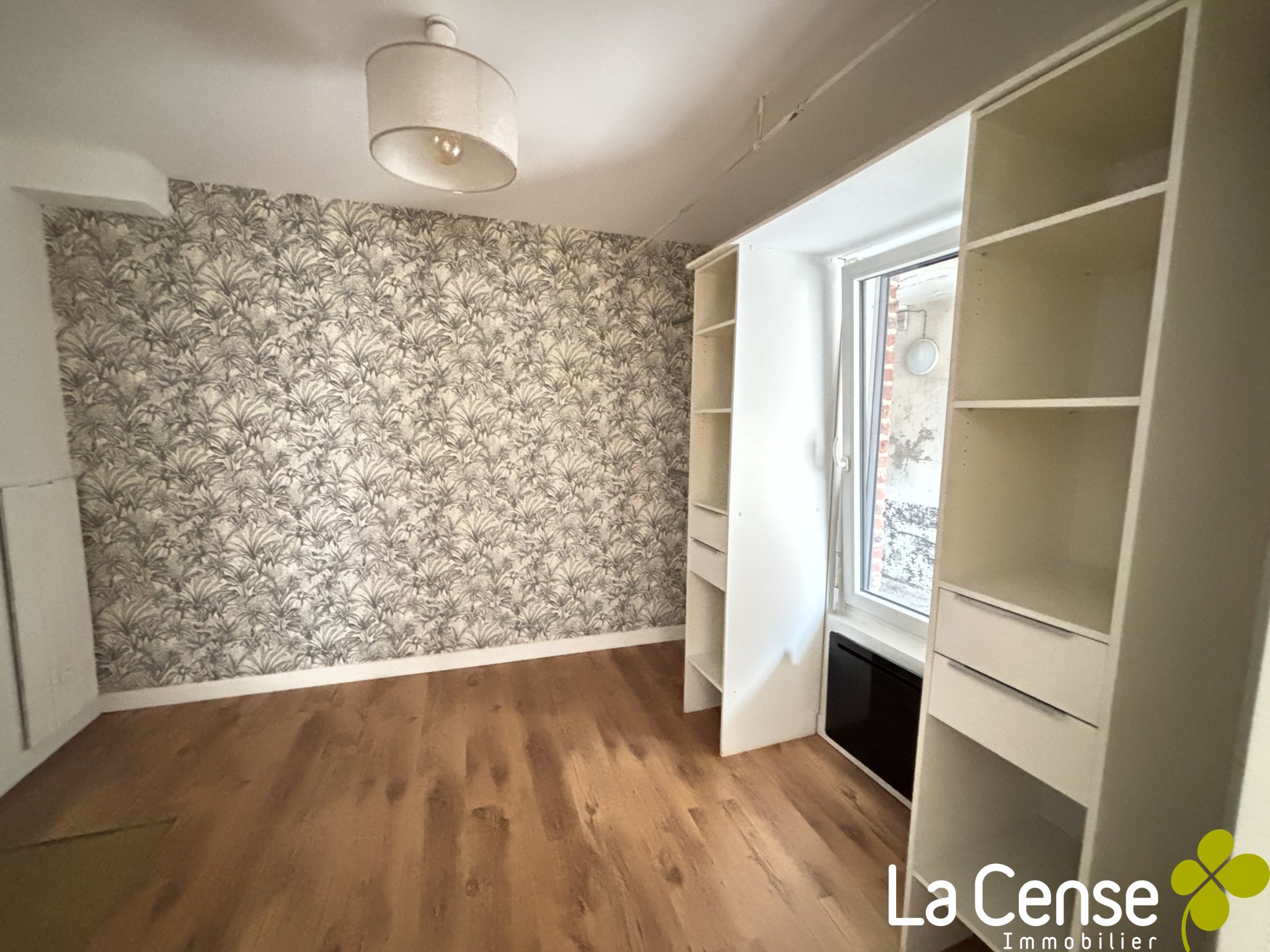 LANNOY-Appartement avec cour privative et porche pour accès voiture — photo 5
