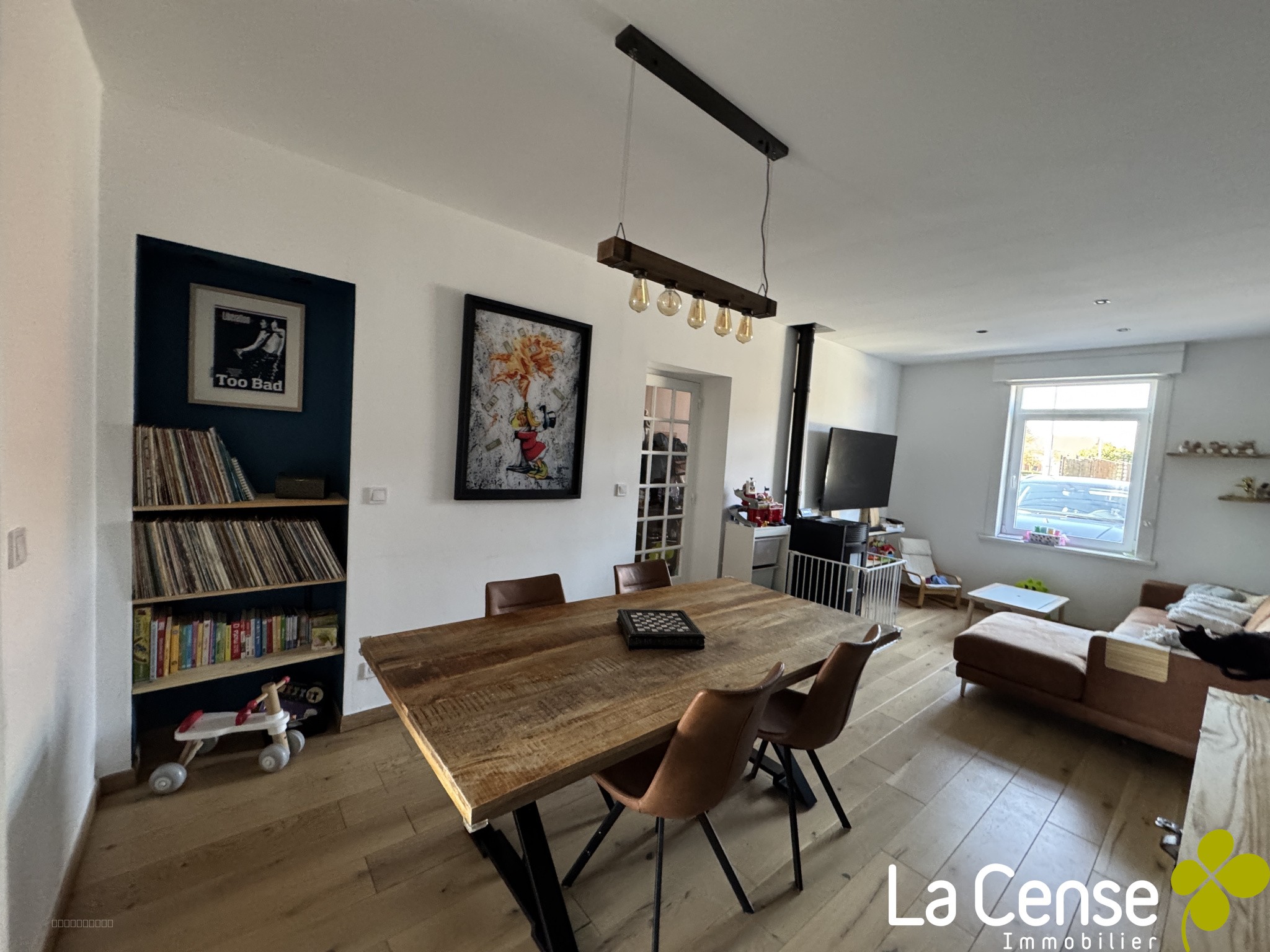 LEERS - Maison rénovée avec jardin et place de parking privative au calme — photo 2