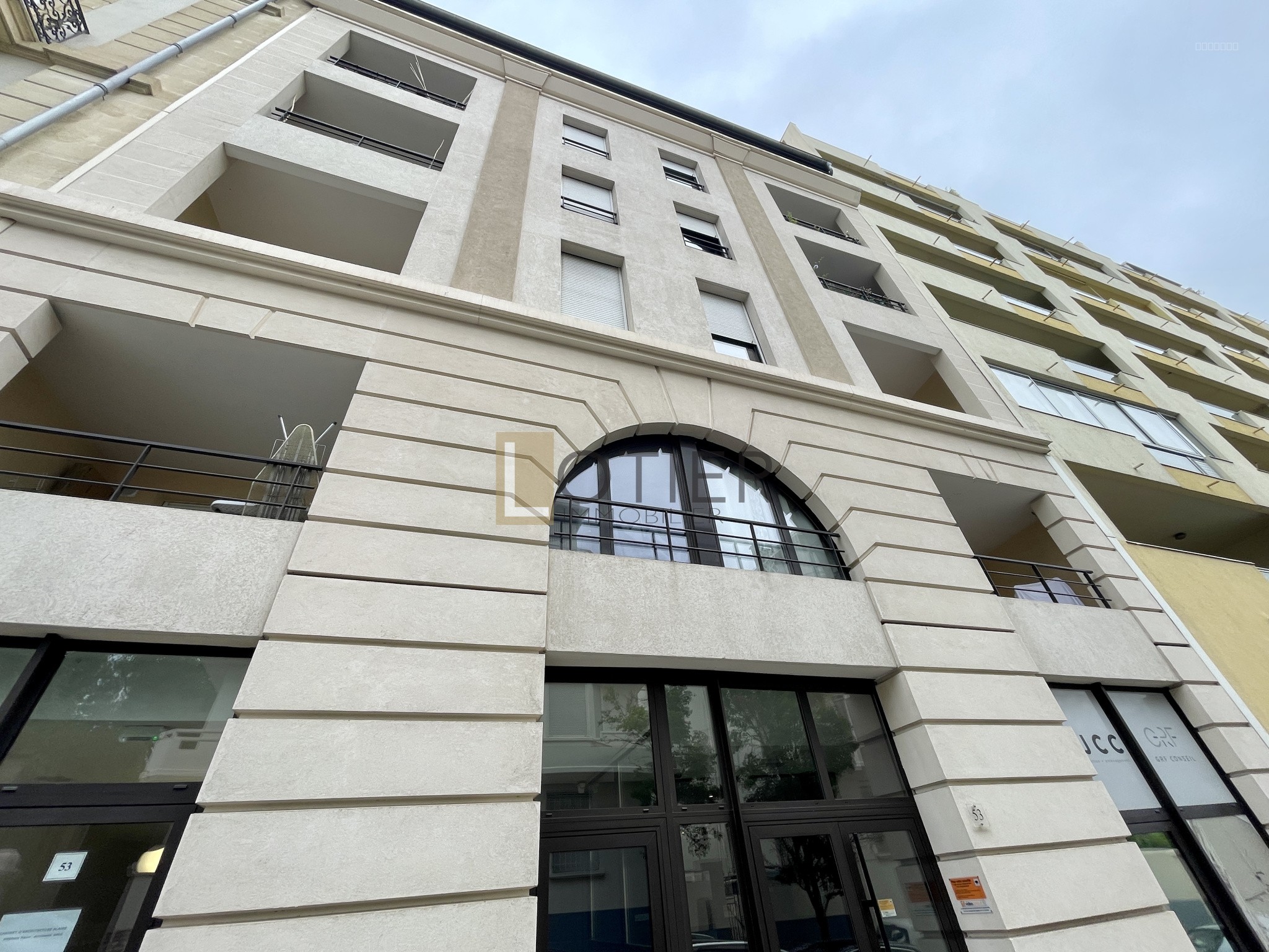 A LOUER, BEZIERS QUARTIER POLYGONE (34)   DANS RESIDENCE SECURISEE   T2 AVEC LOGGIA ET PLACE DE PARKING PRIVAT — photo 7