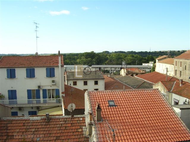 À LOUER   STUDIO MEUBLÉ EN REZ-DE-CHAUSSÉE   CENTRE-VILLE HISTORIQUE, QUARTIER SAINT-JACQUES   BÉZIERS — photo 4