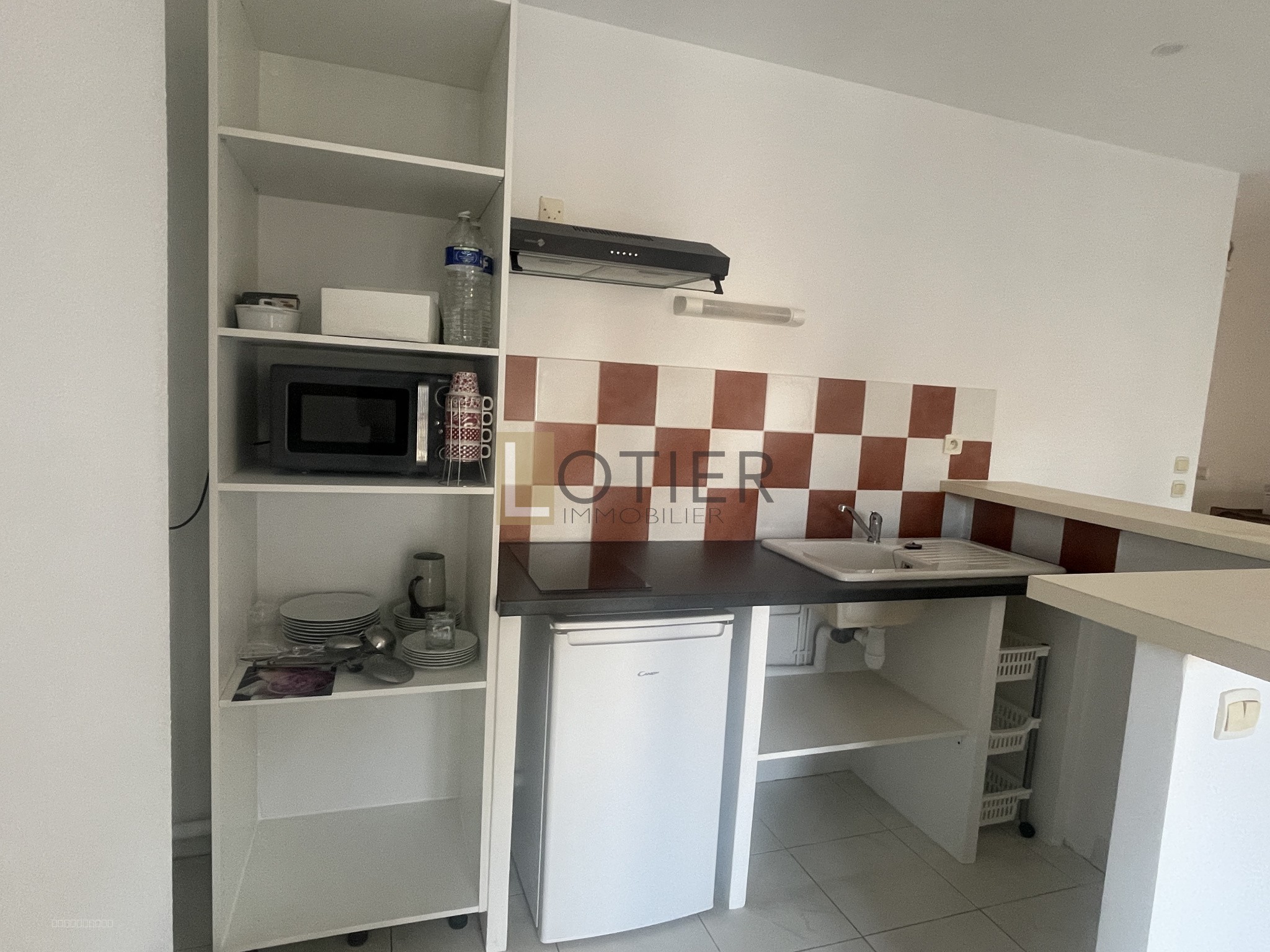 ALES maison des années 60 de 90 m2 avec jardin et parking 4 chambres — photo 2