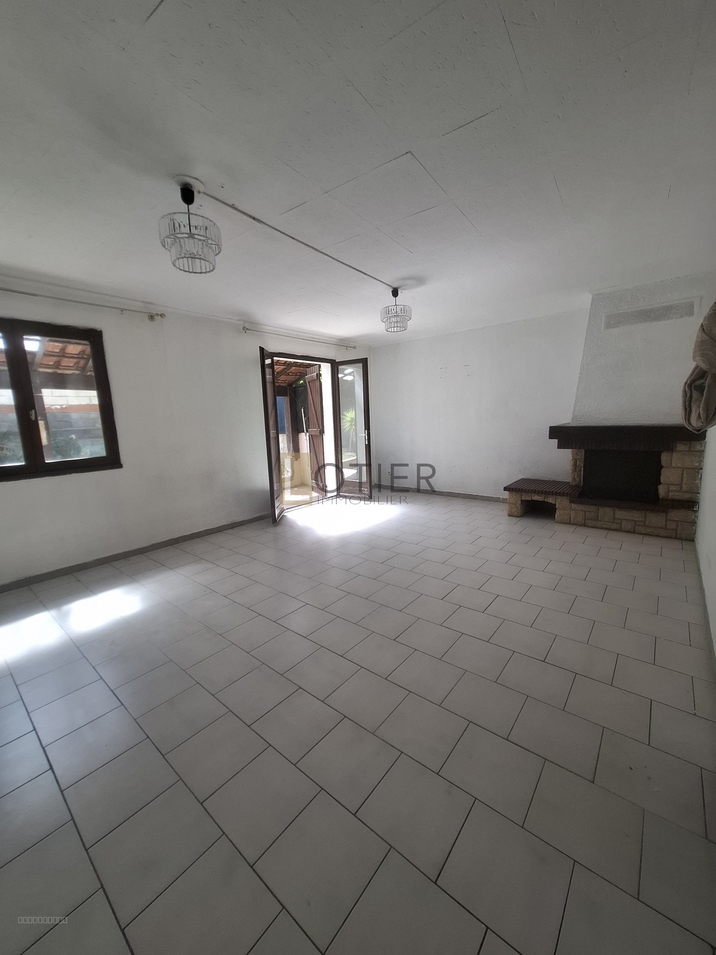 A VENDRE, BEZIERS (34) QUARTIER DE LA CROUZETTE   MAISON T7 — photo 4
