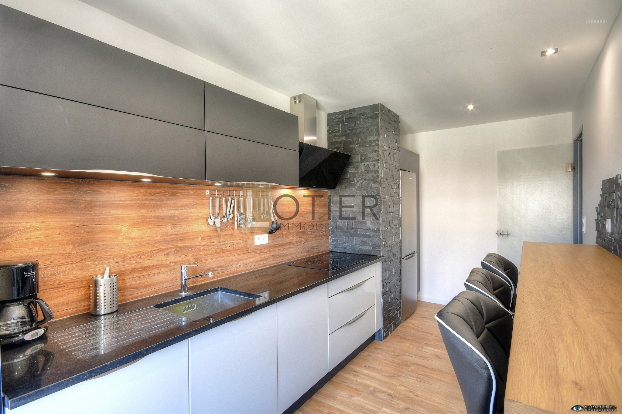 A VENDRE, BEZIERS (34) A PROXIMITE DU CHAMPS DE MARS   APPARTEMENT T4 LOUE. — photo 3
