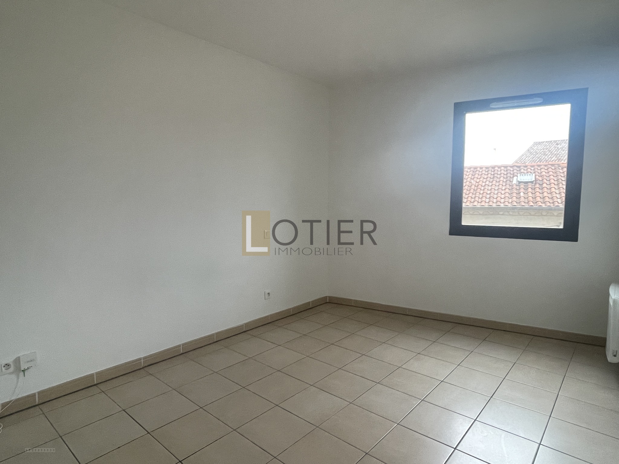 A LOUER, BEZIERS QUARTIER POLYGONE (34)   DANS RESIDENCE SECURISEE   T2 AVEC LOGGIA ET PLACE DE PARKING PRIVAT — photo 6