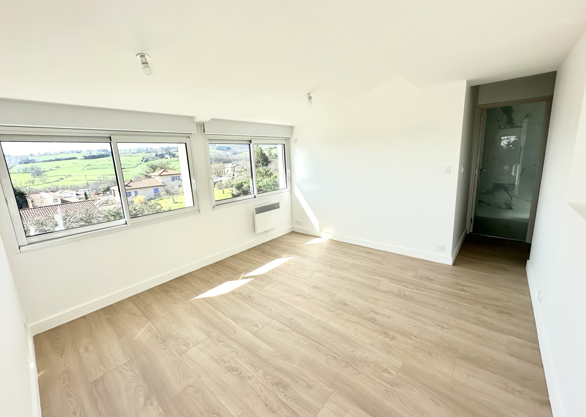 Maisons 5 pièces - 140 m2 - jardin — photo 3