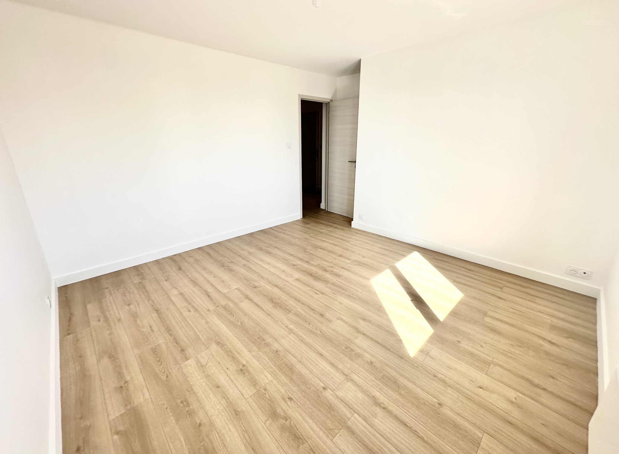 Maisons 5 pièces - 140 m2 - jardin — photo 5