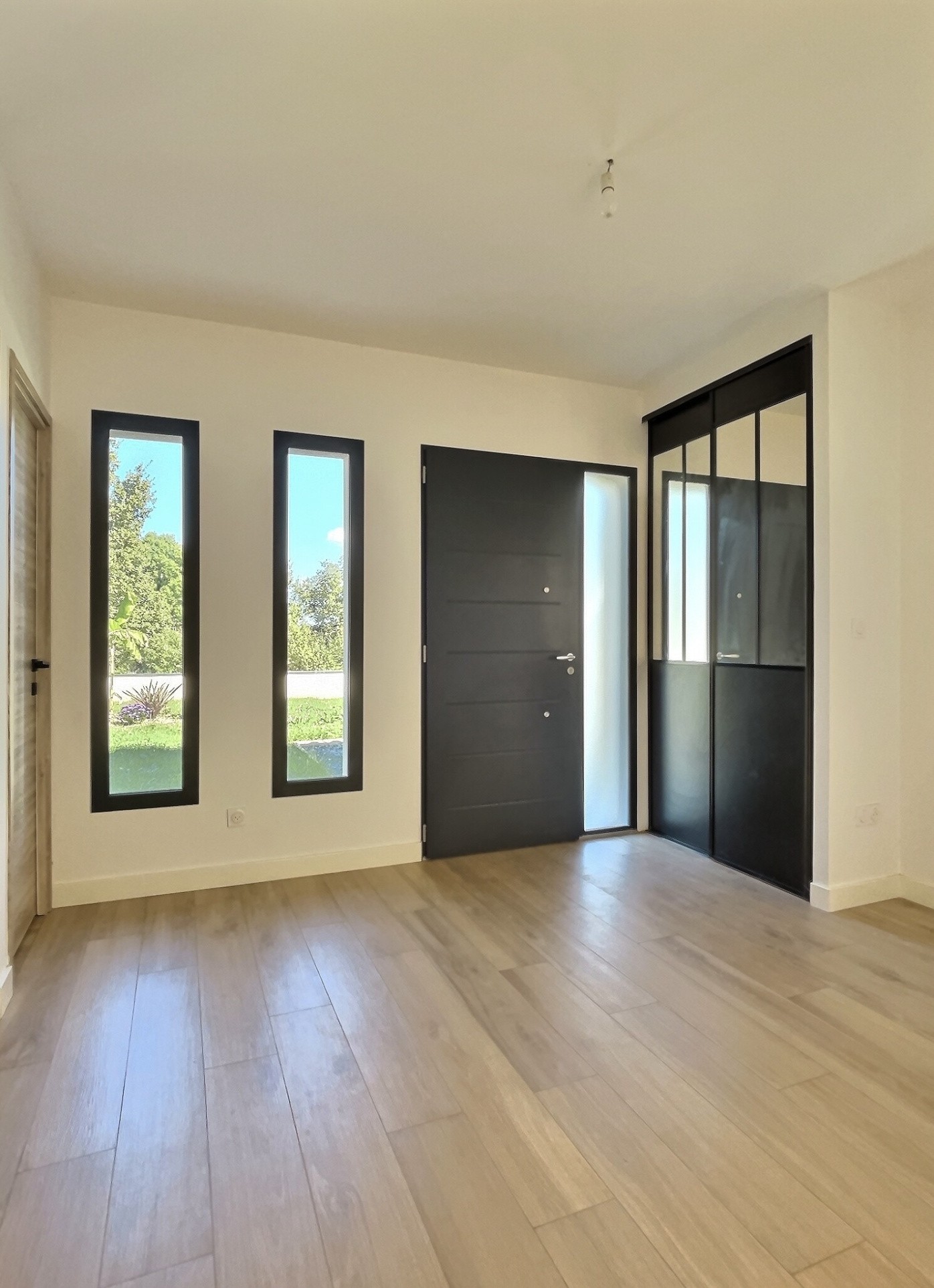Villa contemporaine de type 6/7 de plain-pied — photo 3