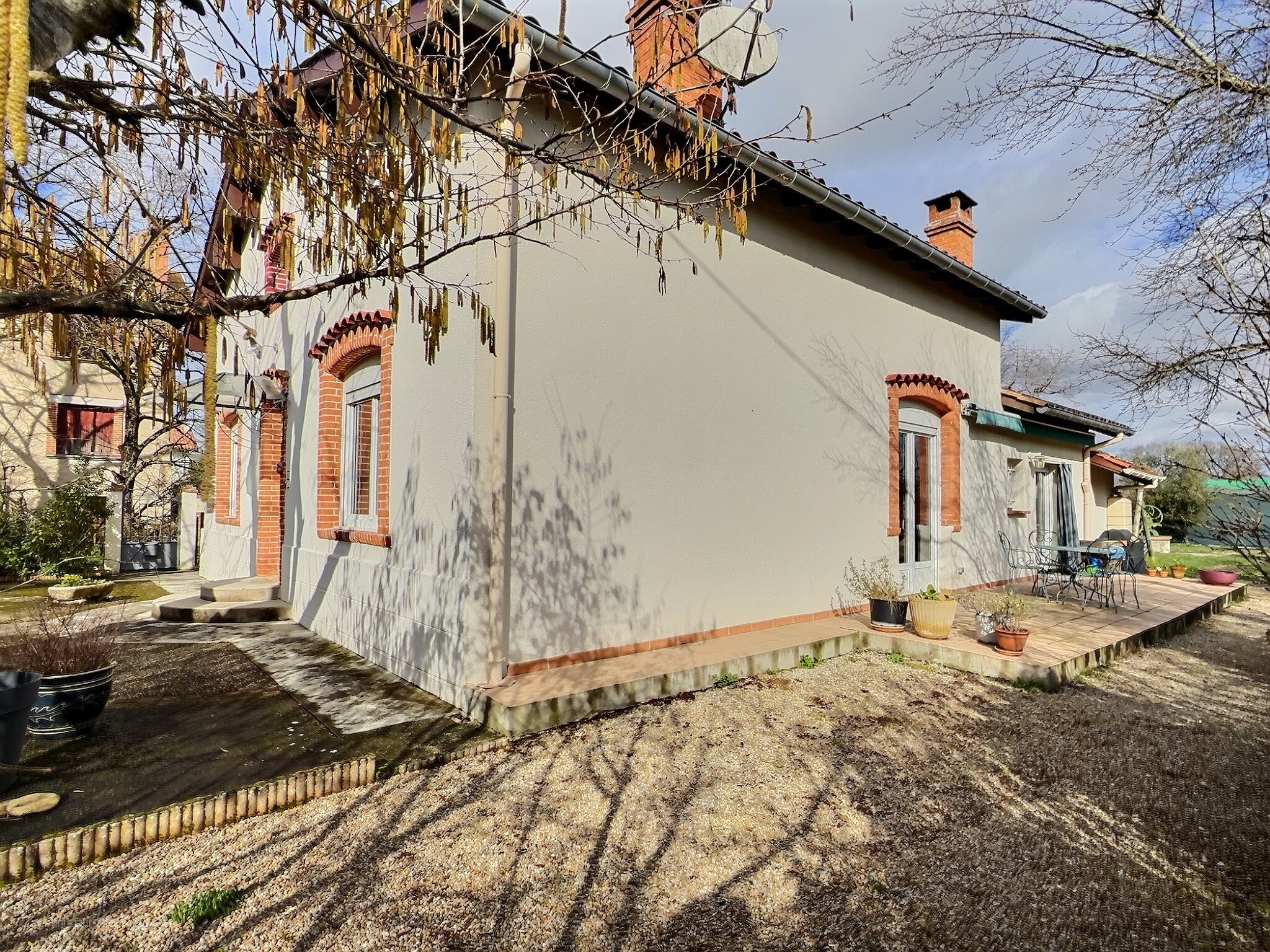 Maison de caractère de type 7 avec jardin, garage et proche du centre-ville — photo 8