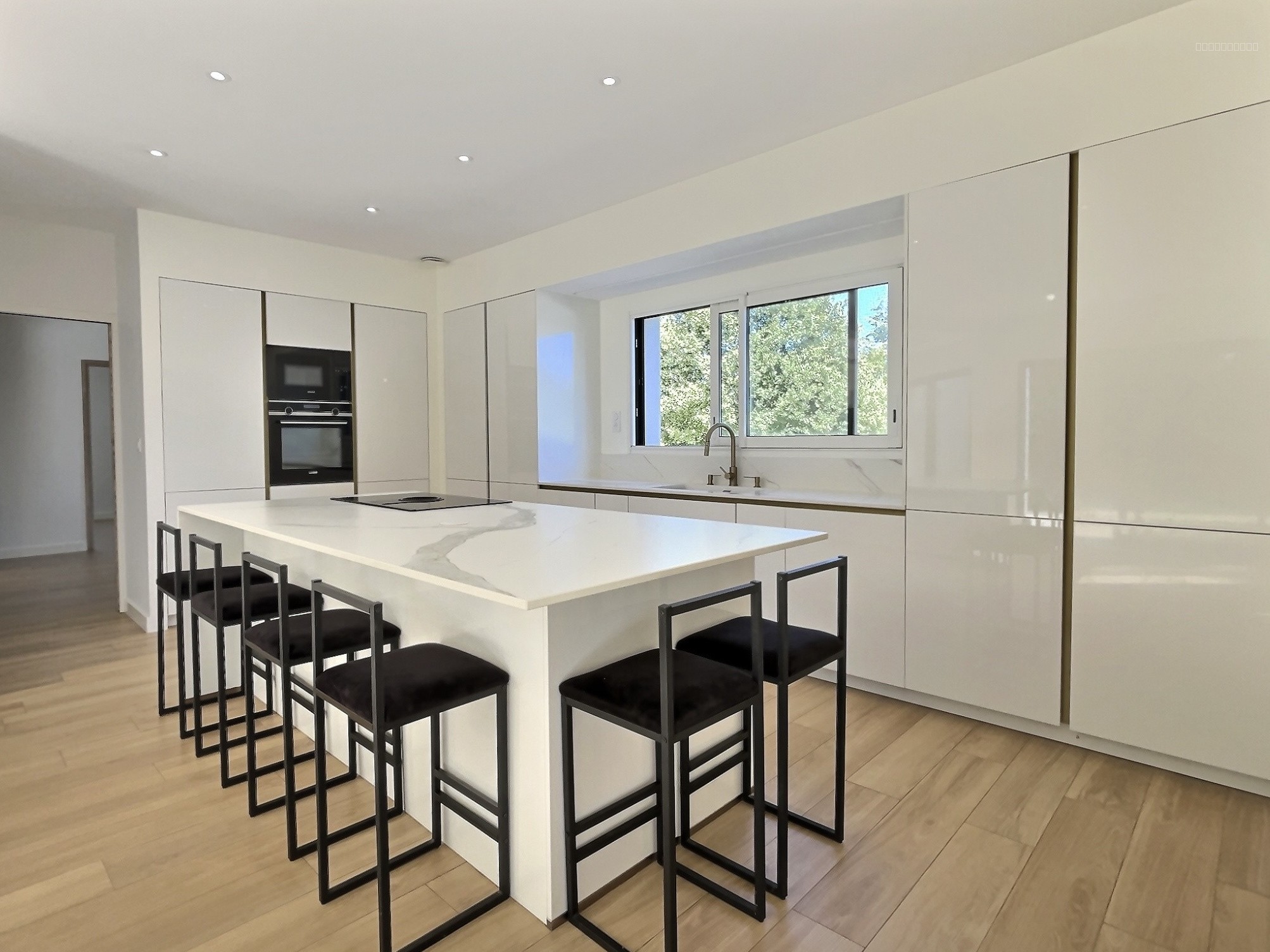 Villa contemporaine de type 6/7 de plain-pied — photo 7