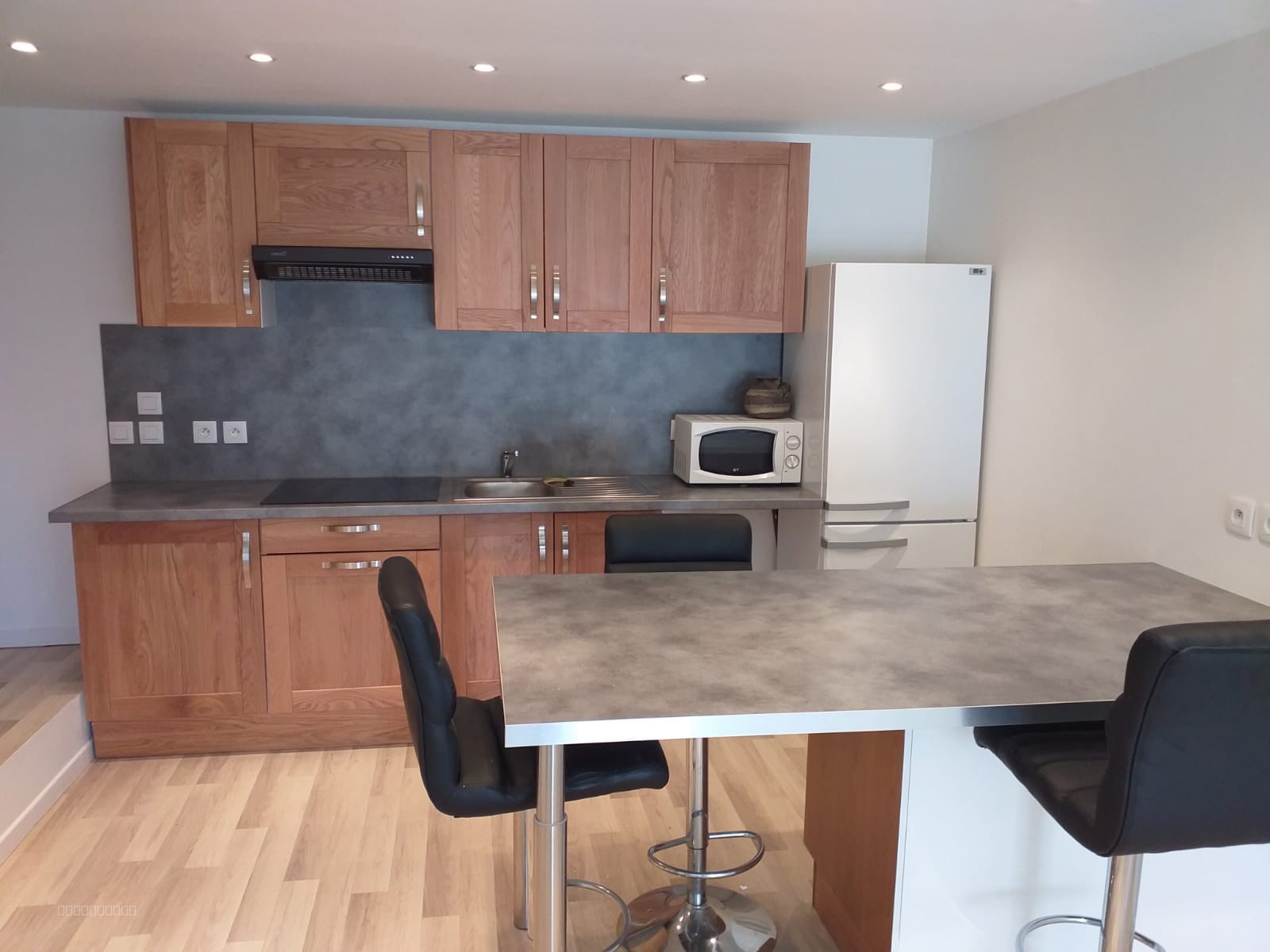 Appartement F2 dans une maison à la Trétoire — photo 2