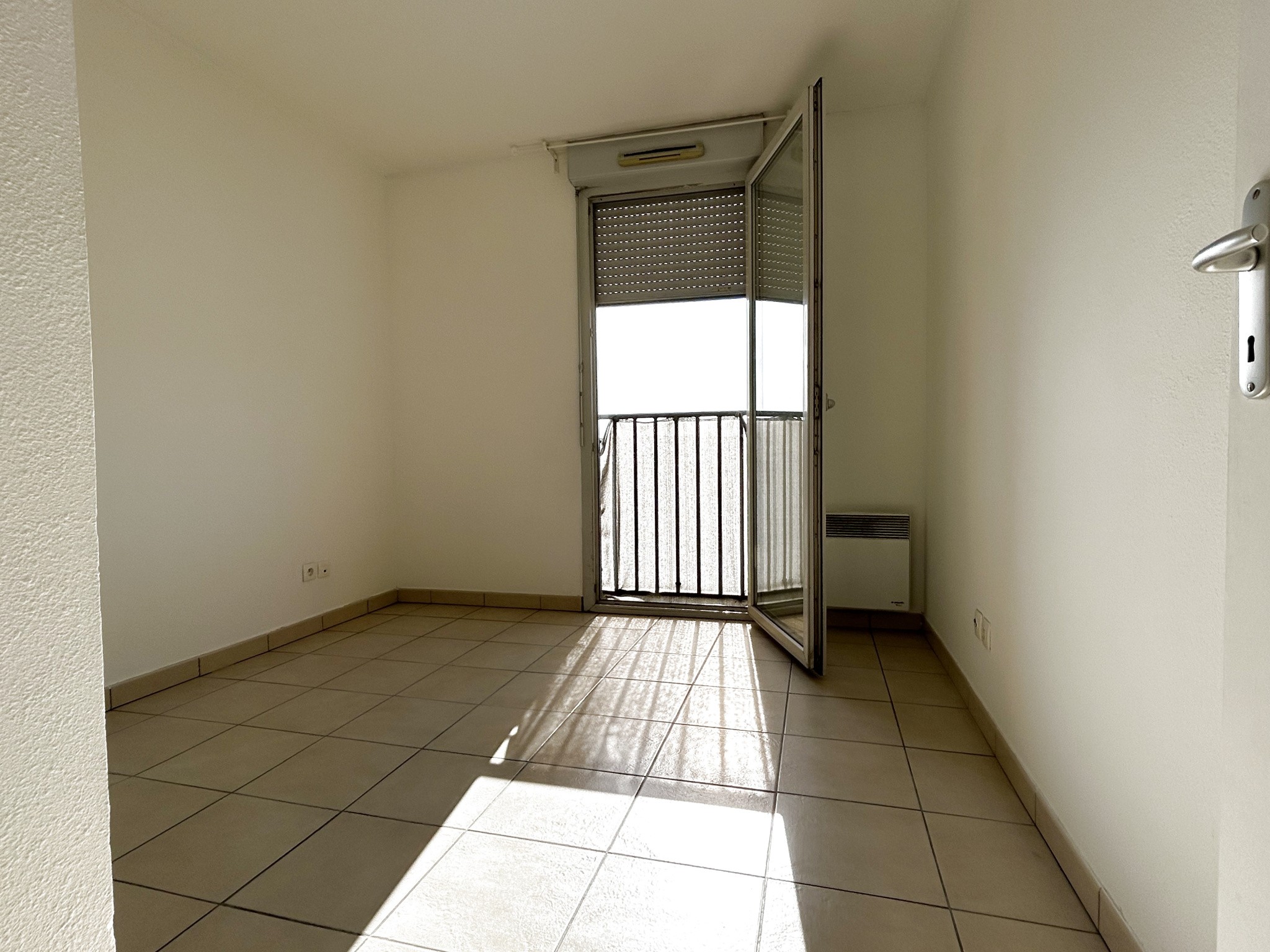 Appartement de deux pièces à Meyzieu — photo 5