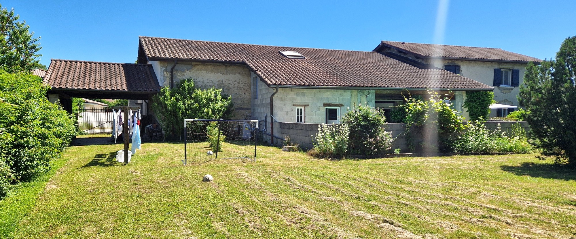 AUTHENTIQUE Corps de ferme en pisé, Charme et Potentiel au Rendez- vous — photo 2